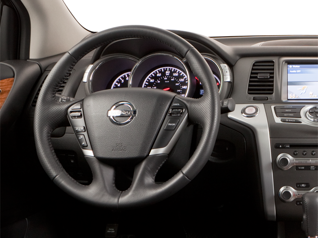2010 Nissan Murano SL photo 2