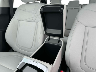 2025 Hyundai TUCSON SE FWD