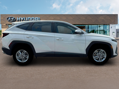 2025 Hyundai TUCSON SE FWD