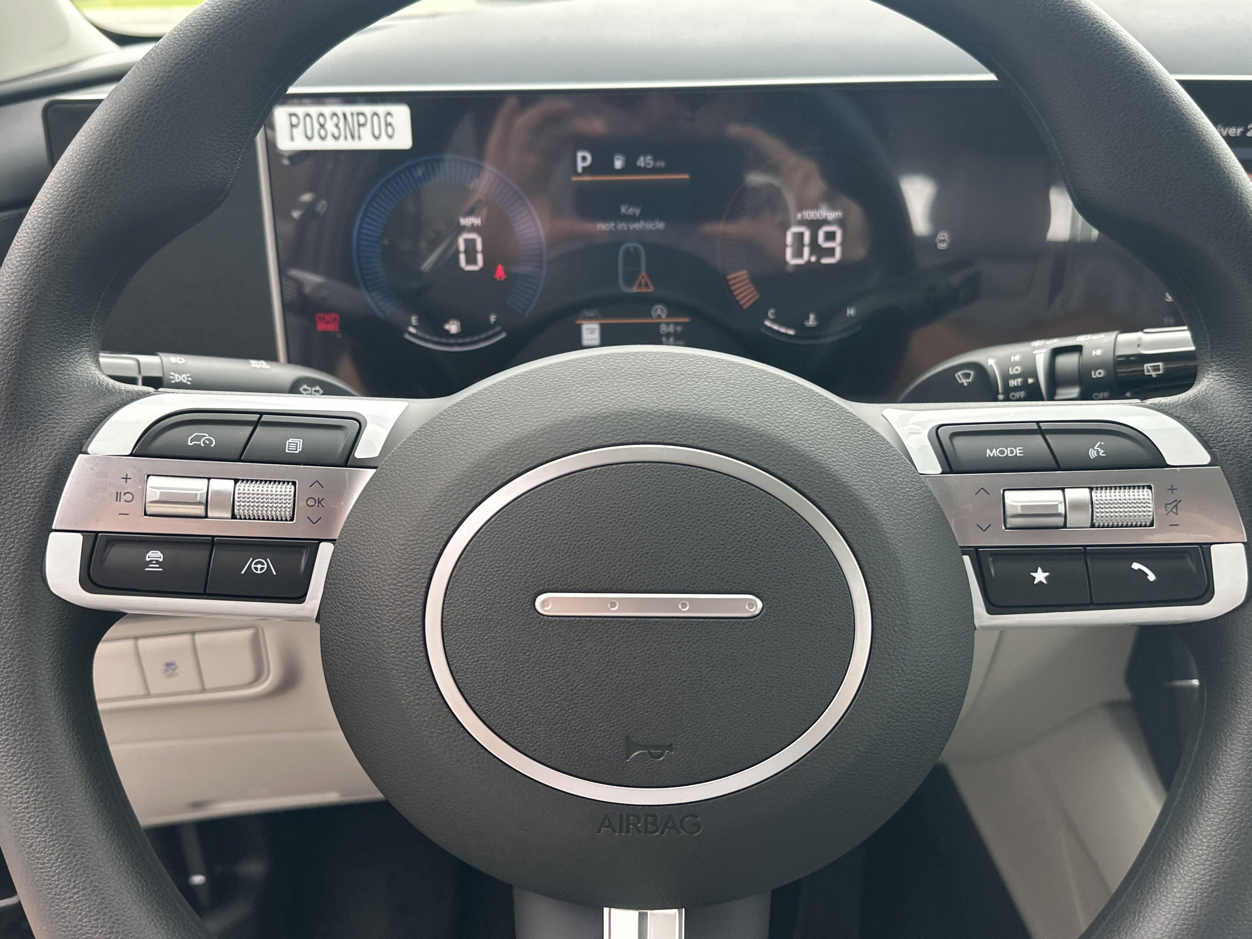 2026 Hyundai TUCSON SE FWD