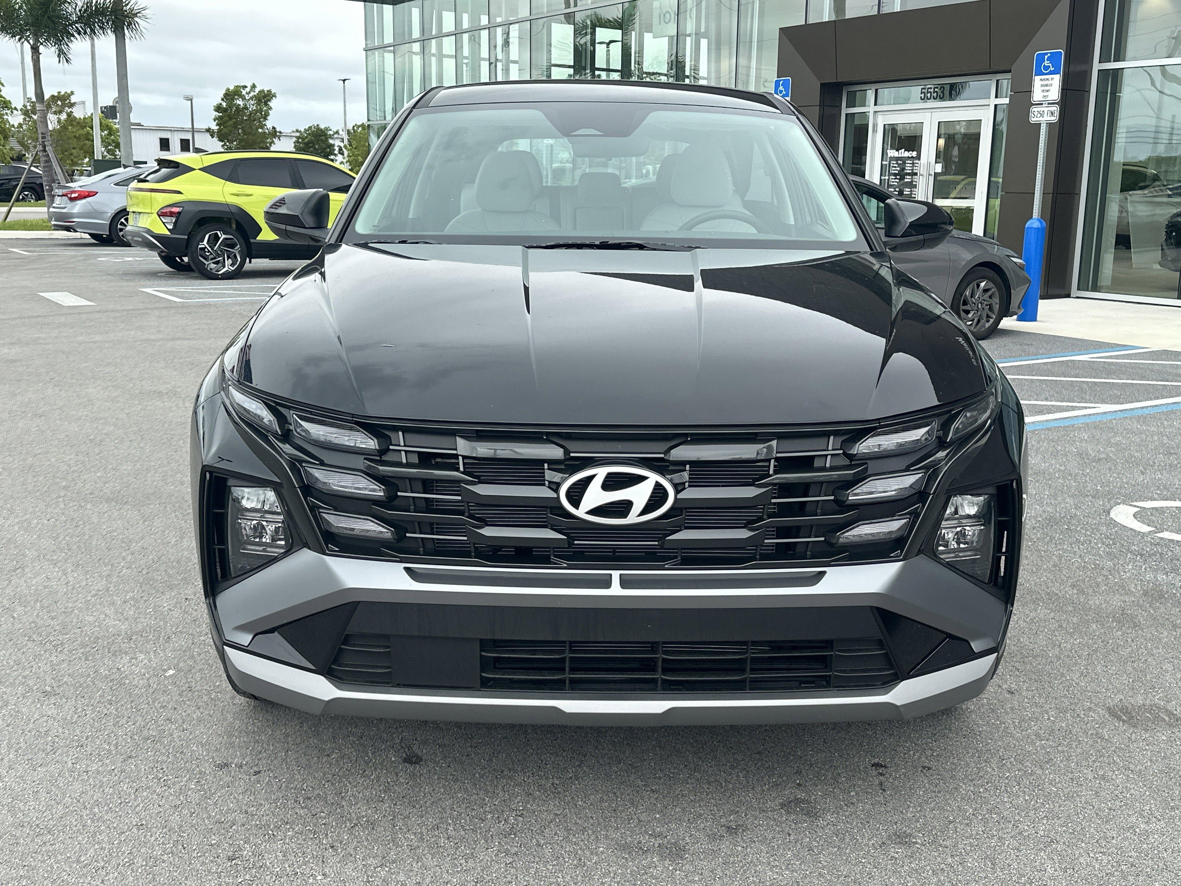 2026 Hyundai TUCSON SE FWD