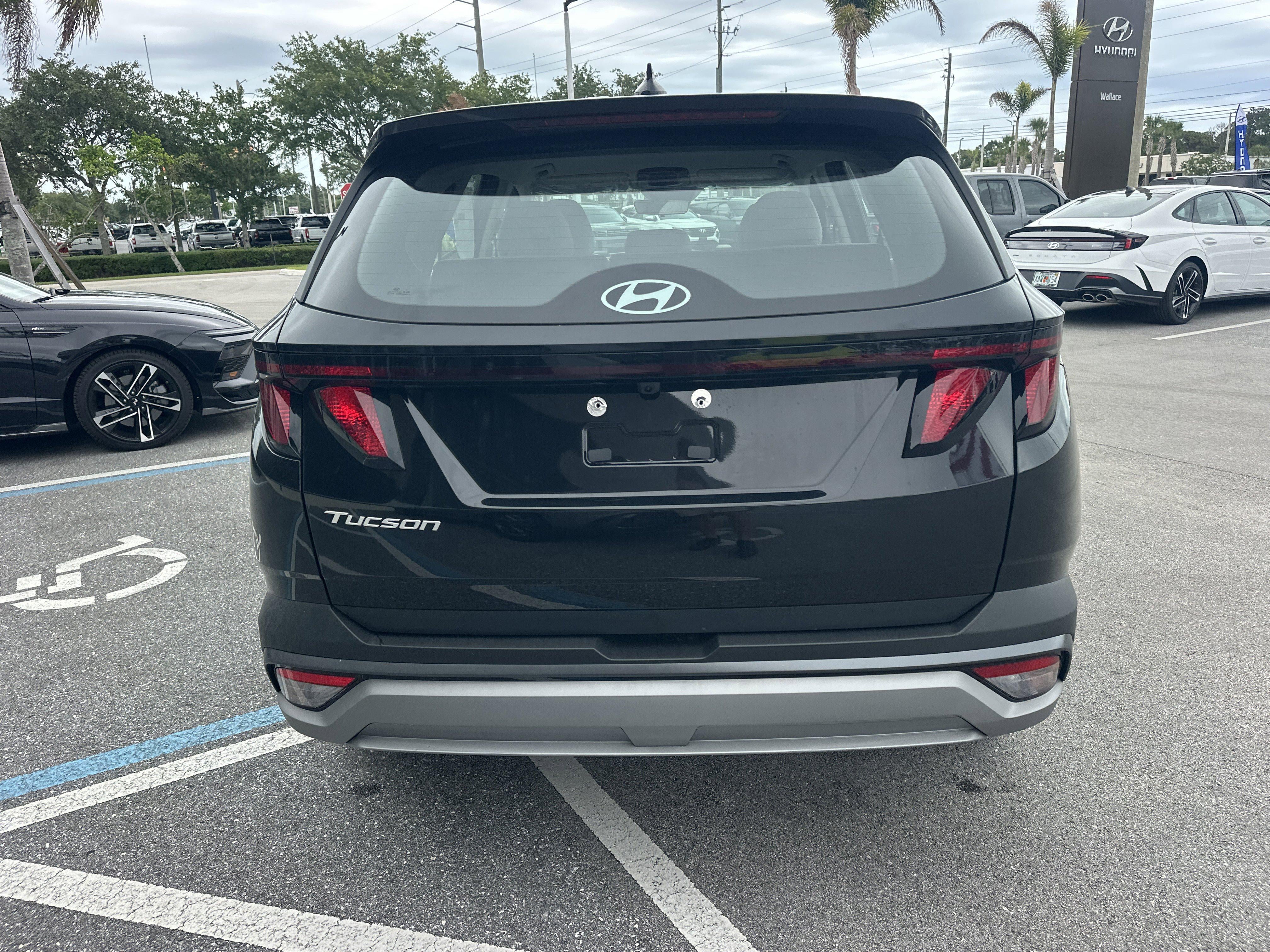 2026 Hyundai TUCSON SE FWD