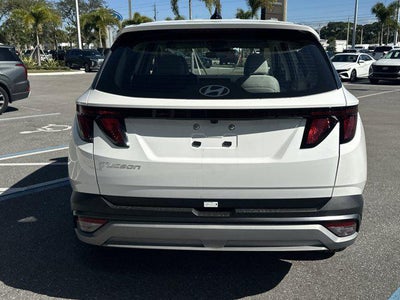 2026 Hyundai TUCSON SE FWD