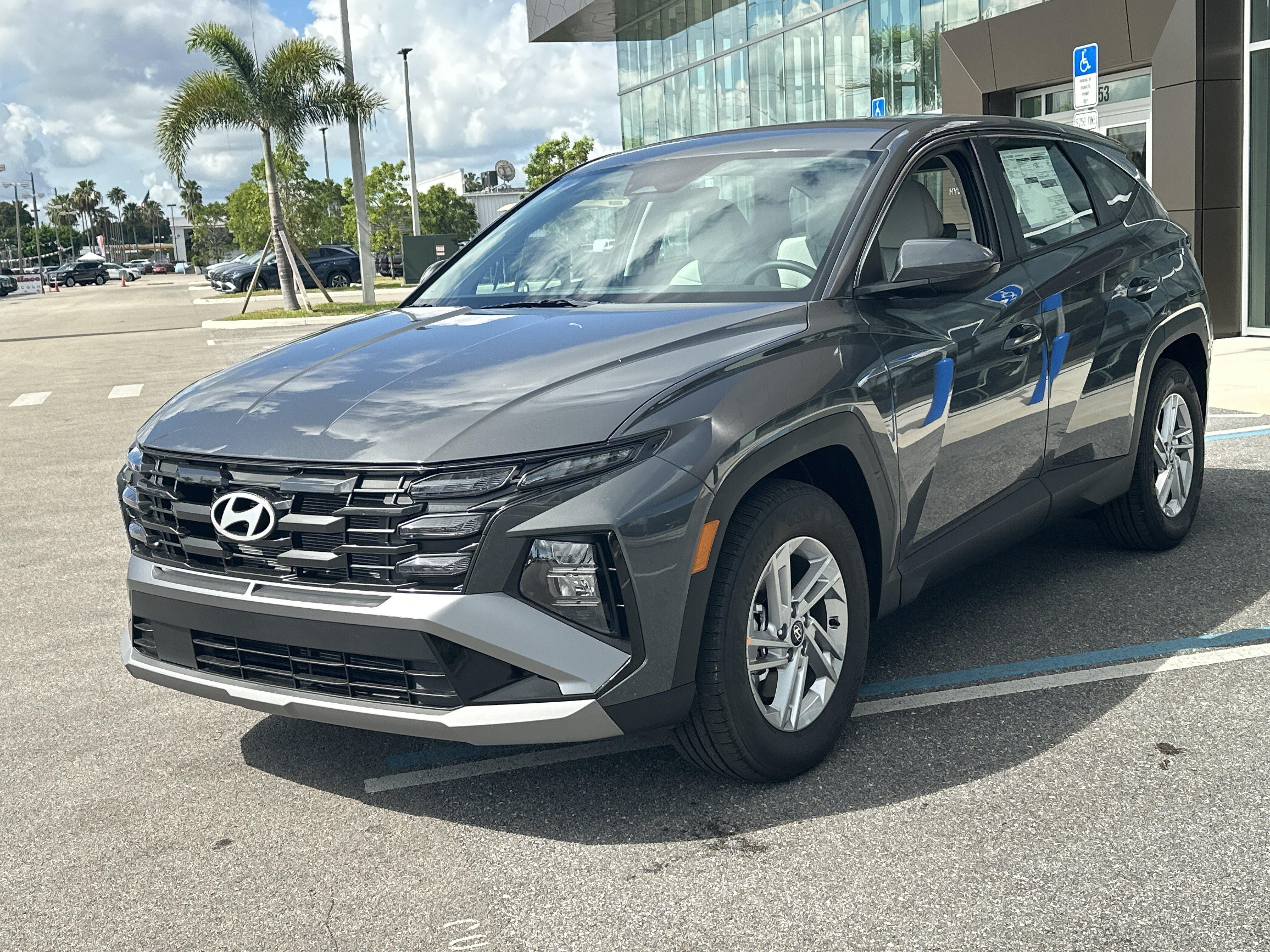 2026 Hyundai TUCSON SE FWD