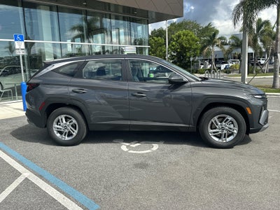 2026 Hyundai TUCSON SE FWD