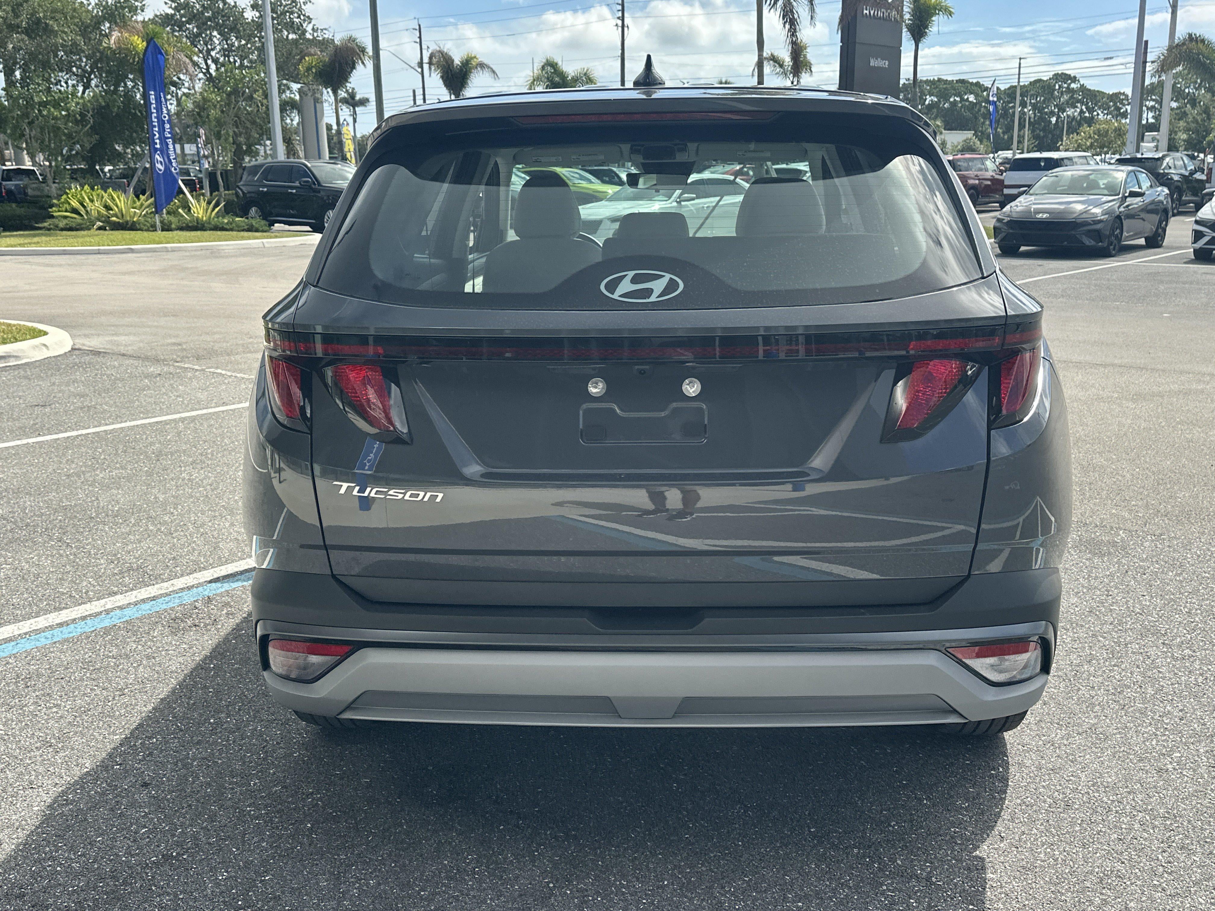 2026 Hyundai TUCSON SE FWD