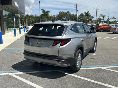 2026 Hyundai TUCSON SE FWD