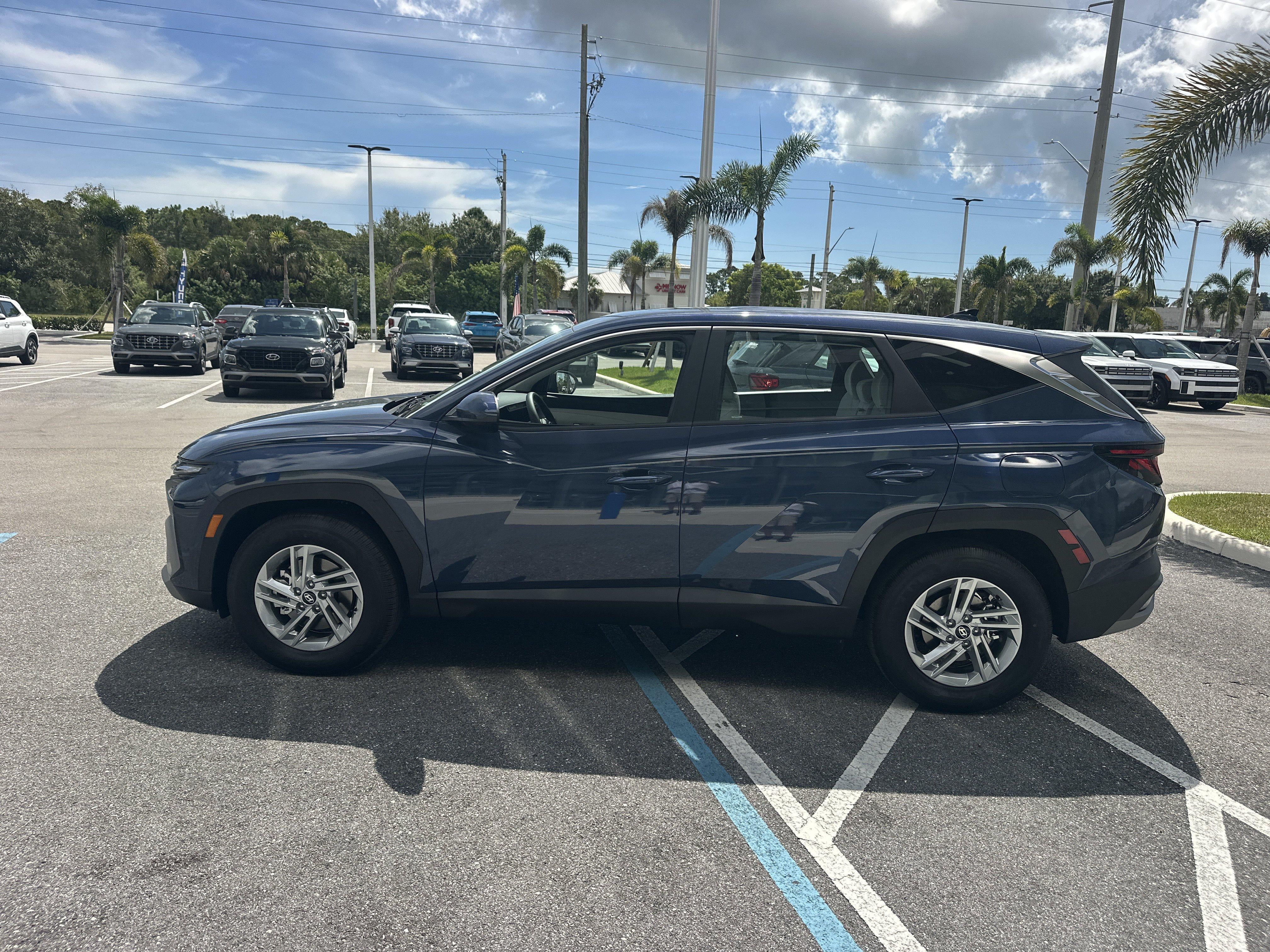 2026 Hyundai TUCSON SE FWD