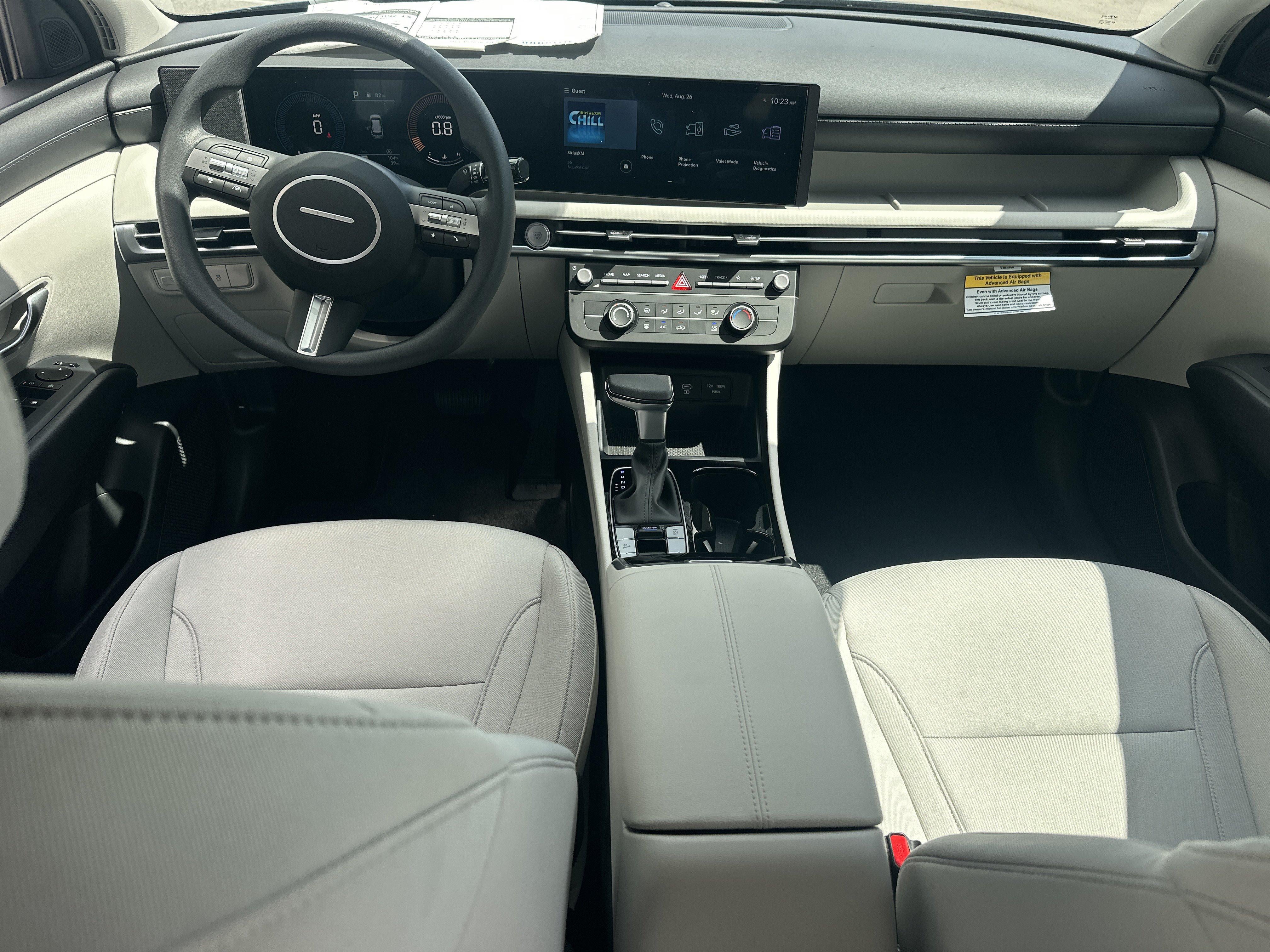 2026 Hyundai TUCSON SE FWD