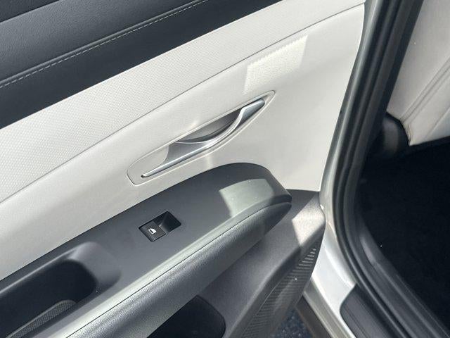 2025 Hyundai TUCSON SE FWD