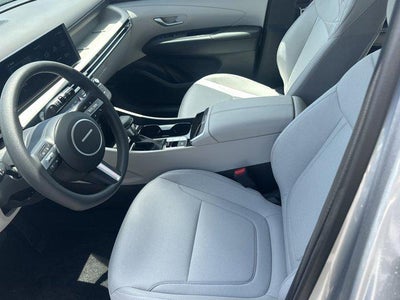 2025 Hyundai TUCSON SE FWD