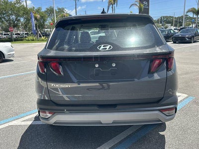 2026 Hyundai TUCSON SE FWD