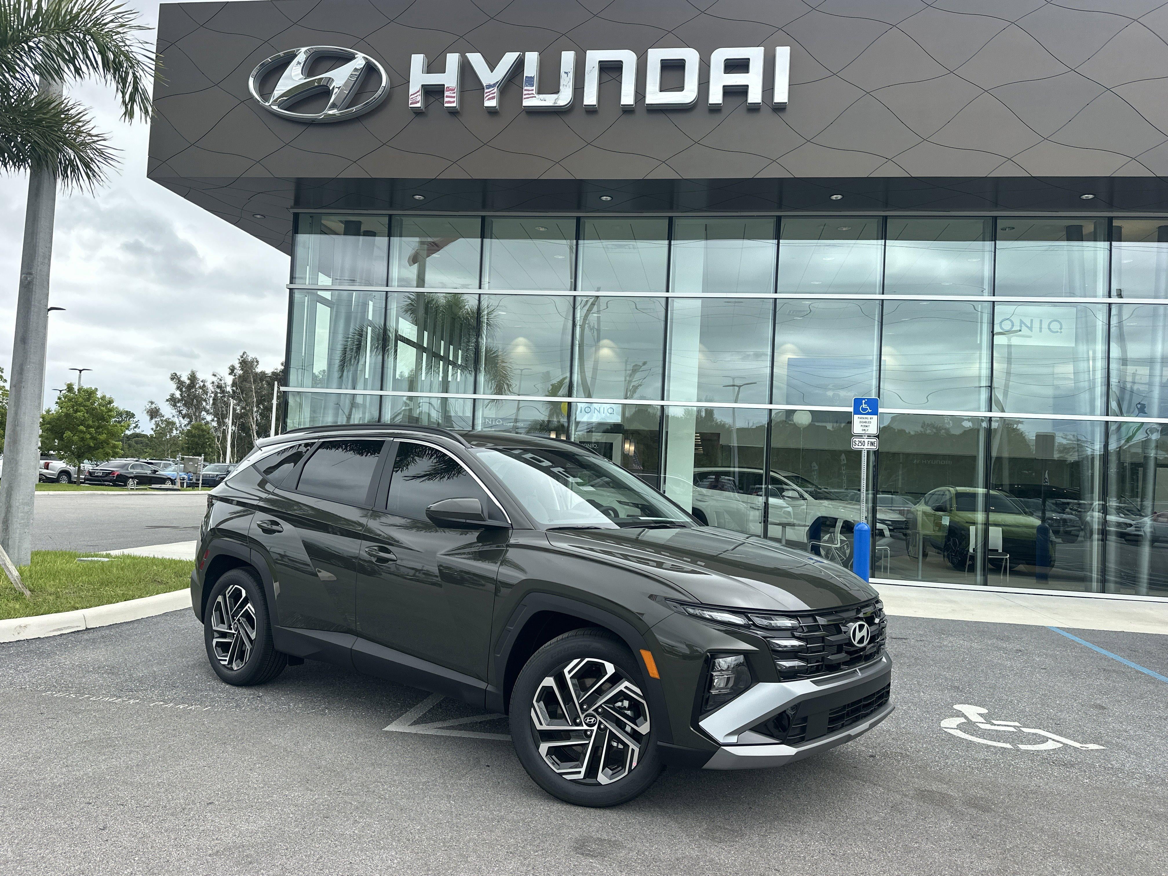 2026 Hyundai TUCSON SEL FWD