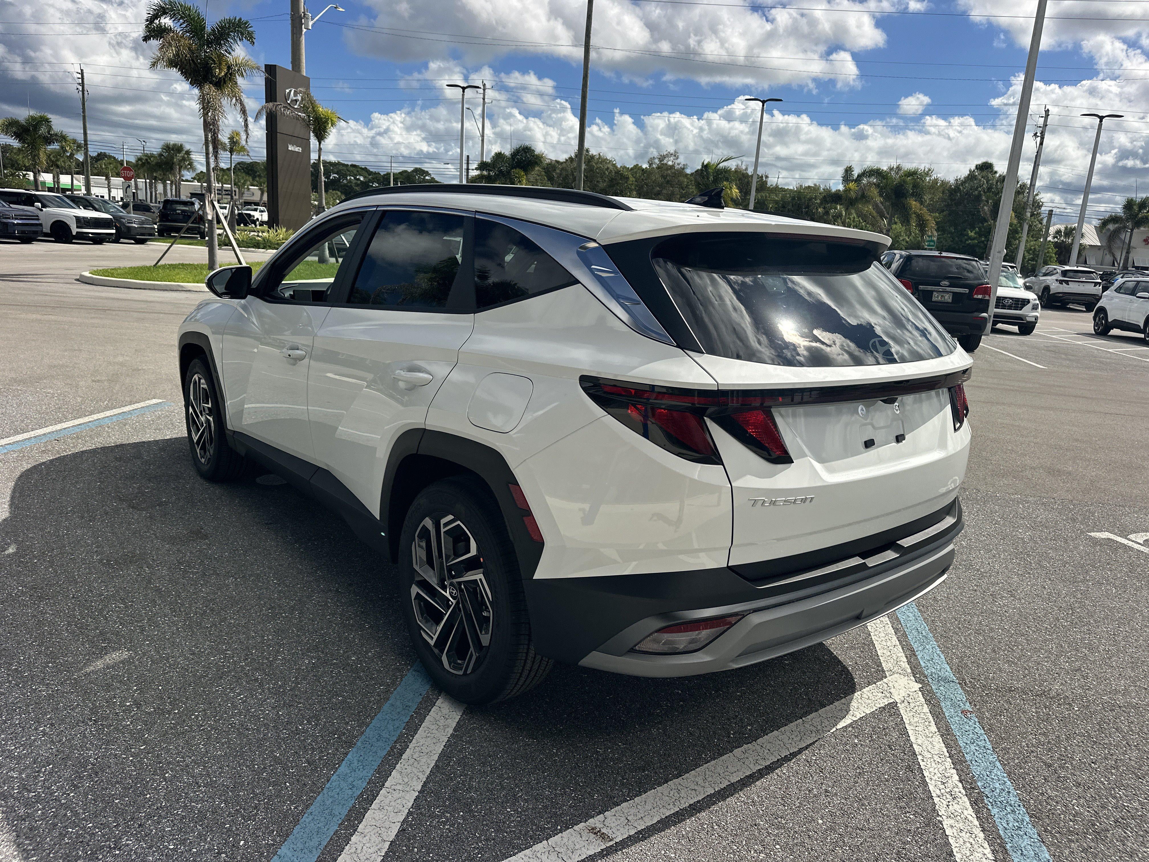 2026 Hyundai TUCSON SEL Plus FWD