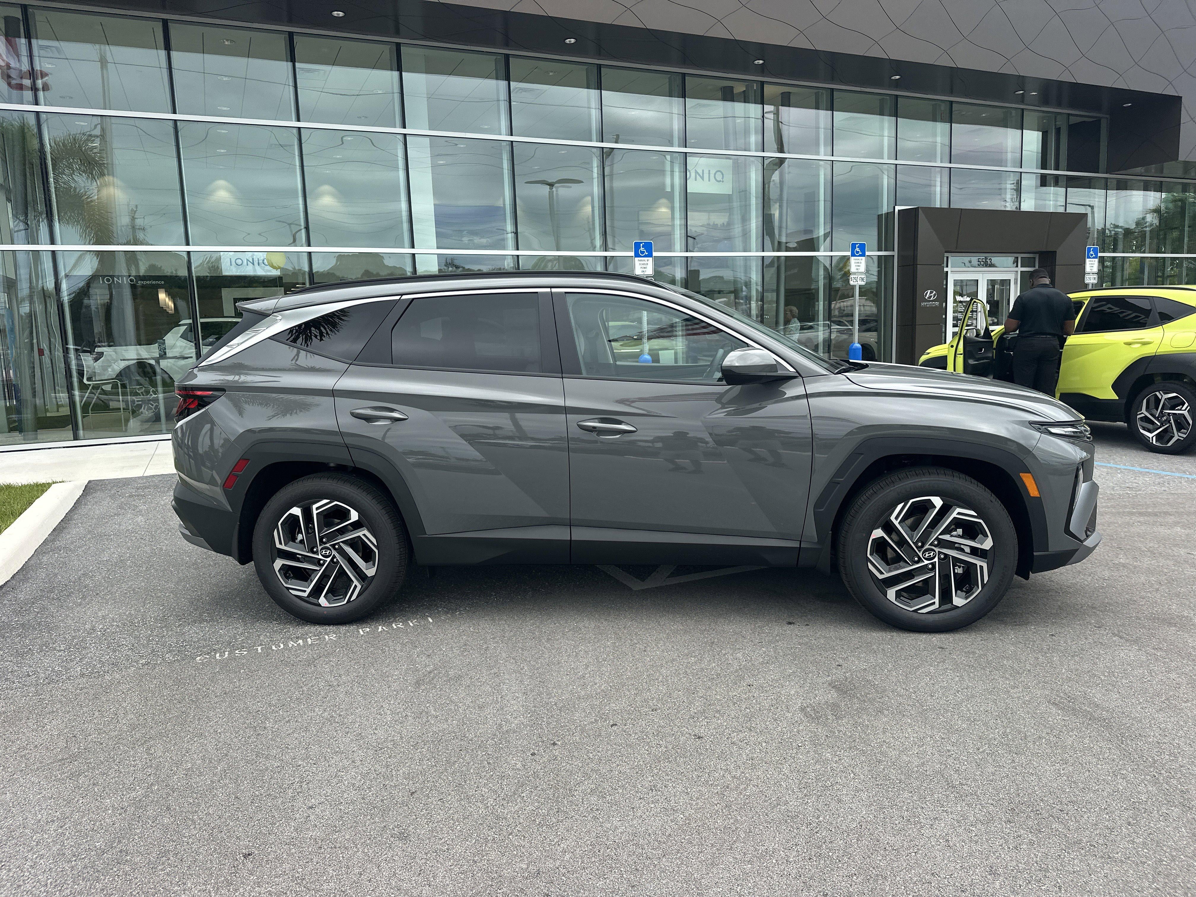 2026 Hyundai TUCSON SEL FWD