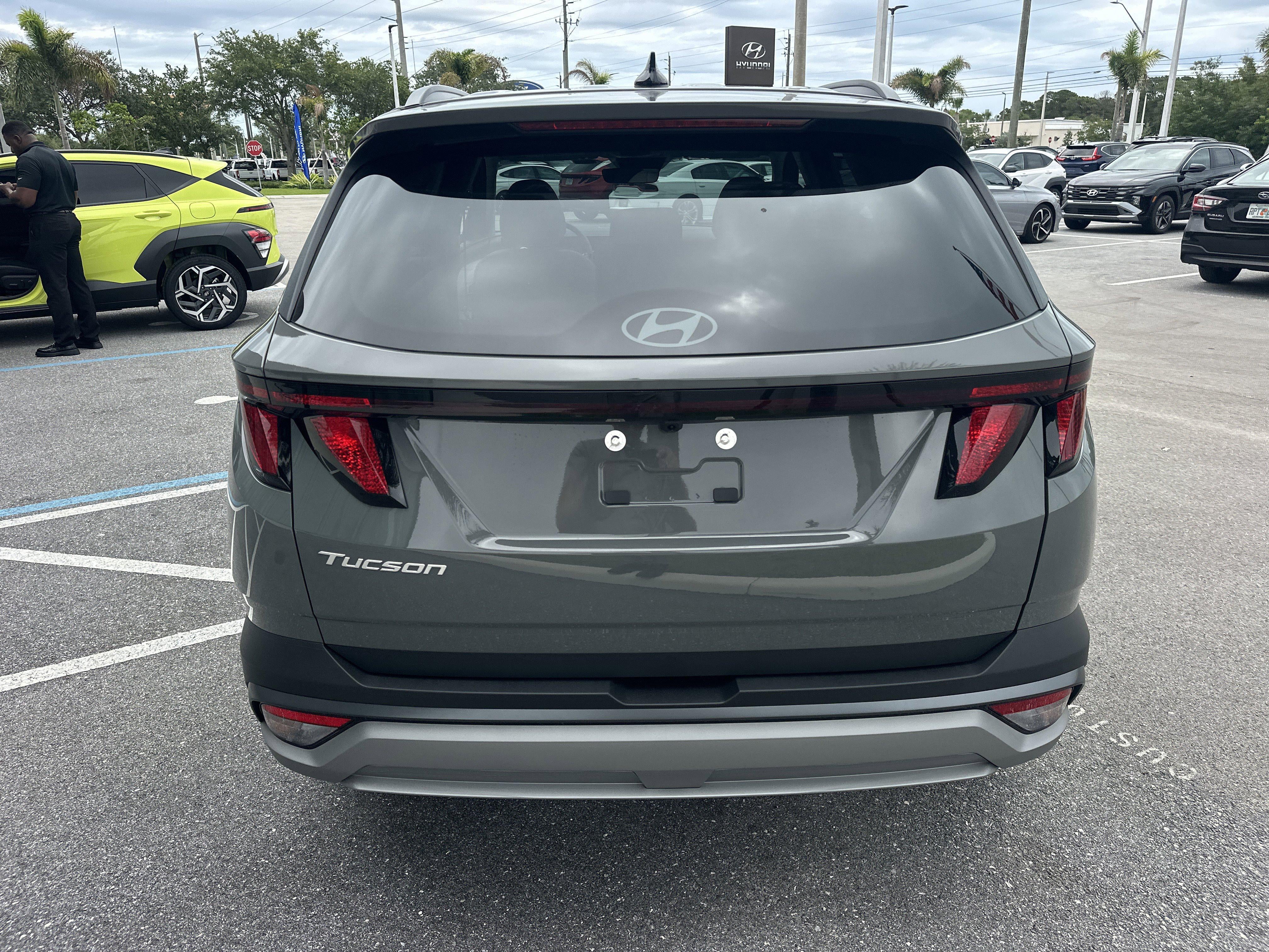 2026 Hyundai TUCSON SEL FWD