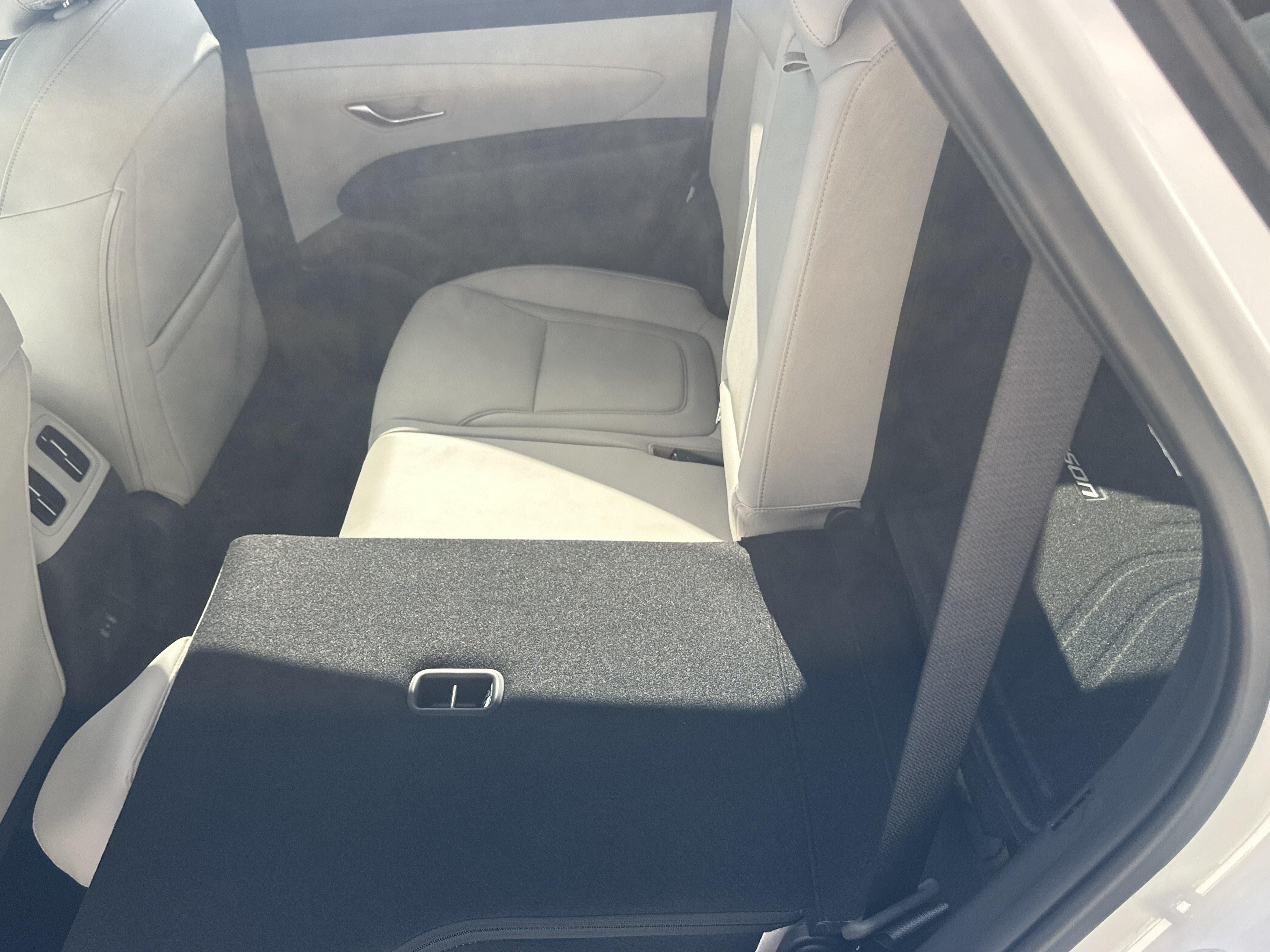 2026 Hyundai TUCSON SEL Plus FWD