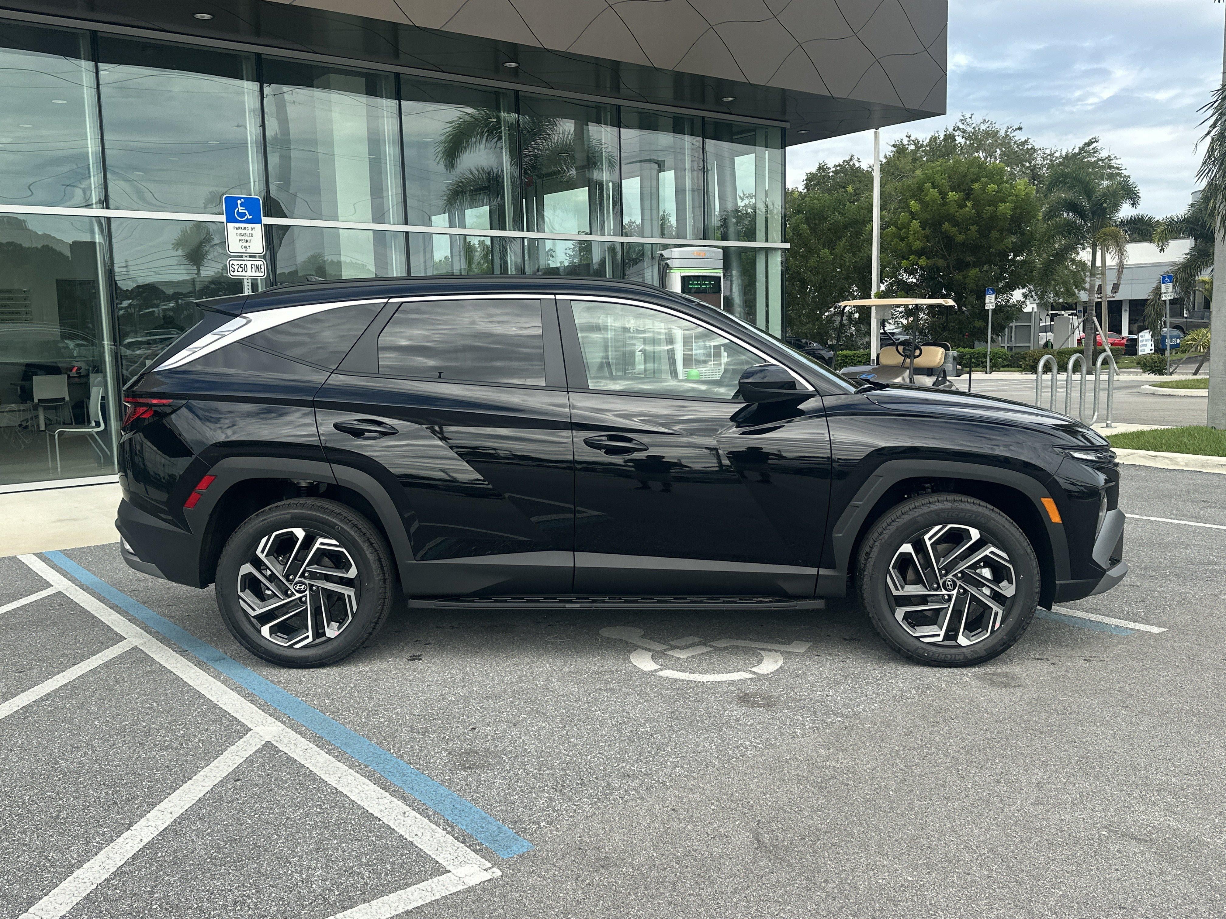 2026 Hyundai TUCSON SEL Plus AWD