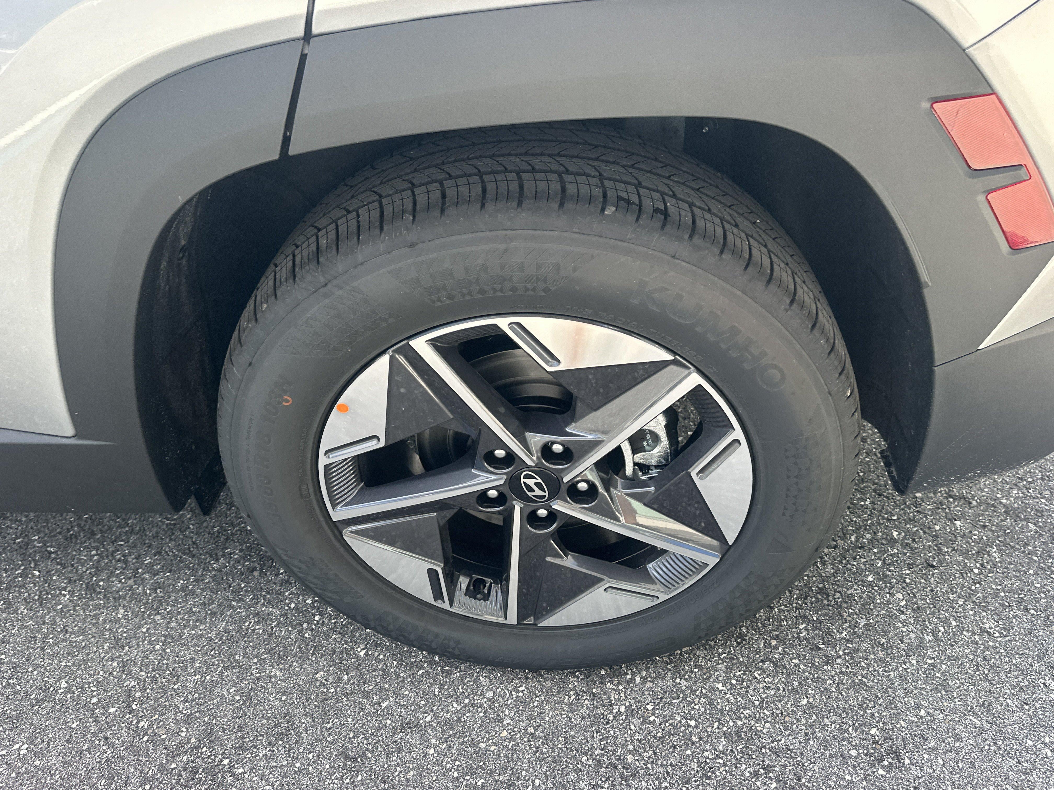 2026 Hyundai TUCSON SEL Premium FWD