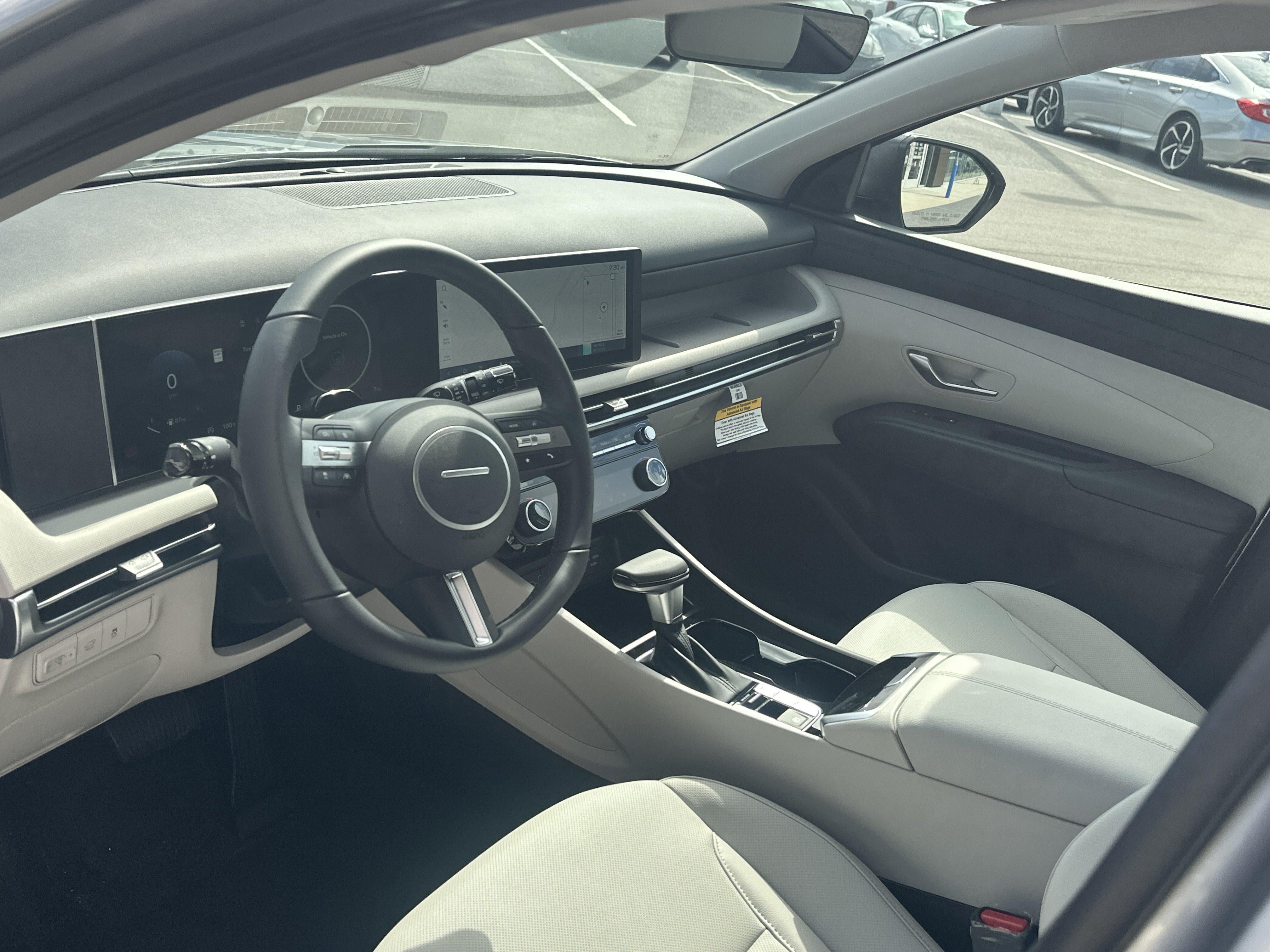 2026 Hyundai TUCSON SEL Premium FWD
