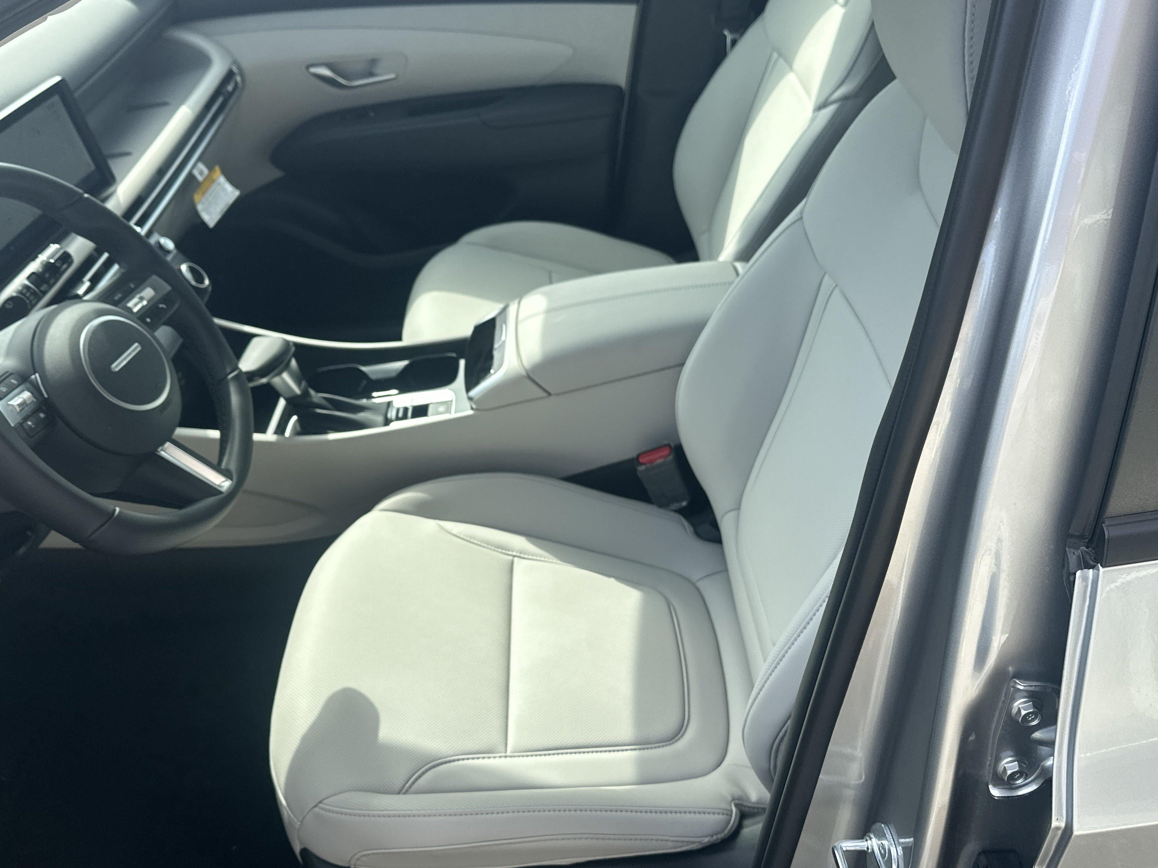 2026 Hyundai TUCSON SEL Premium FWD