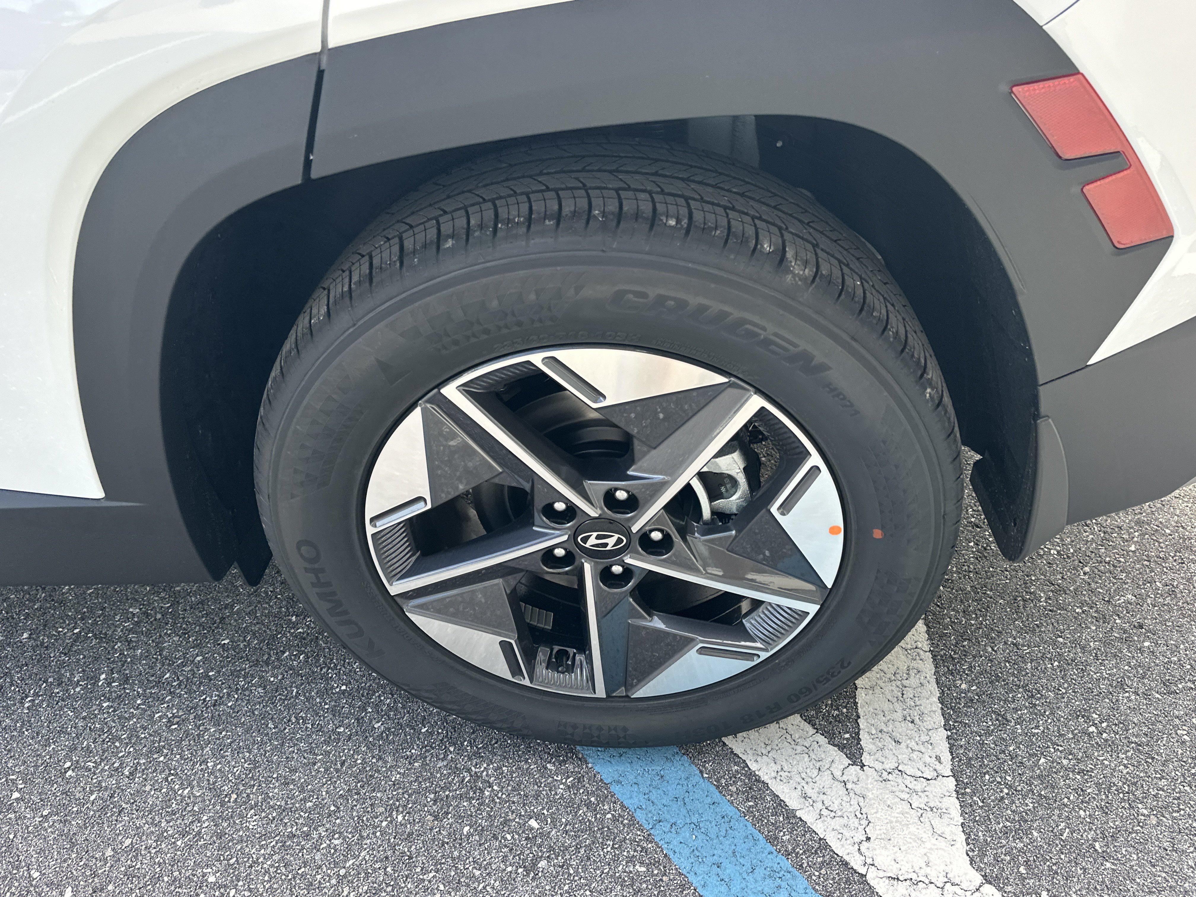 2026 Hyundai TUCSON SEL Premium FWD
