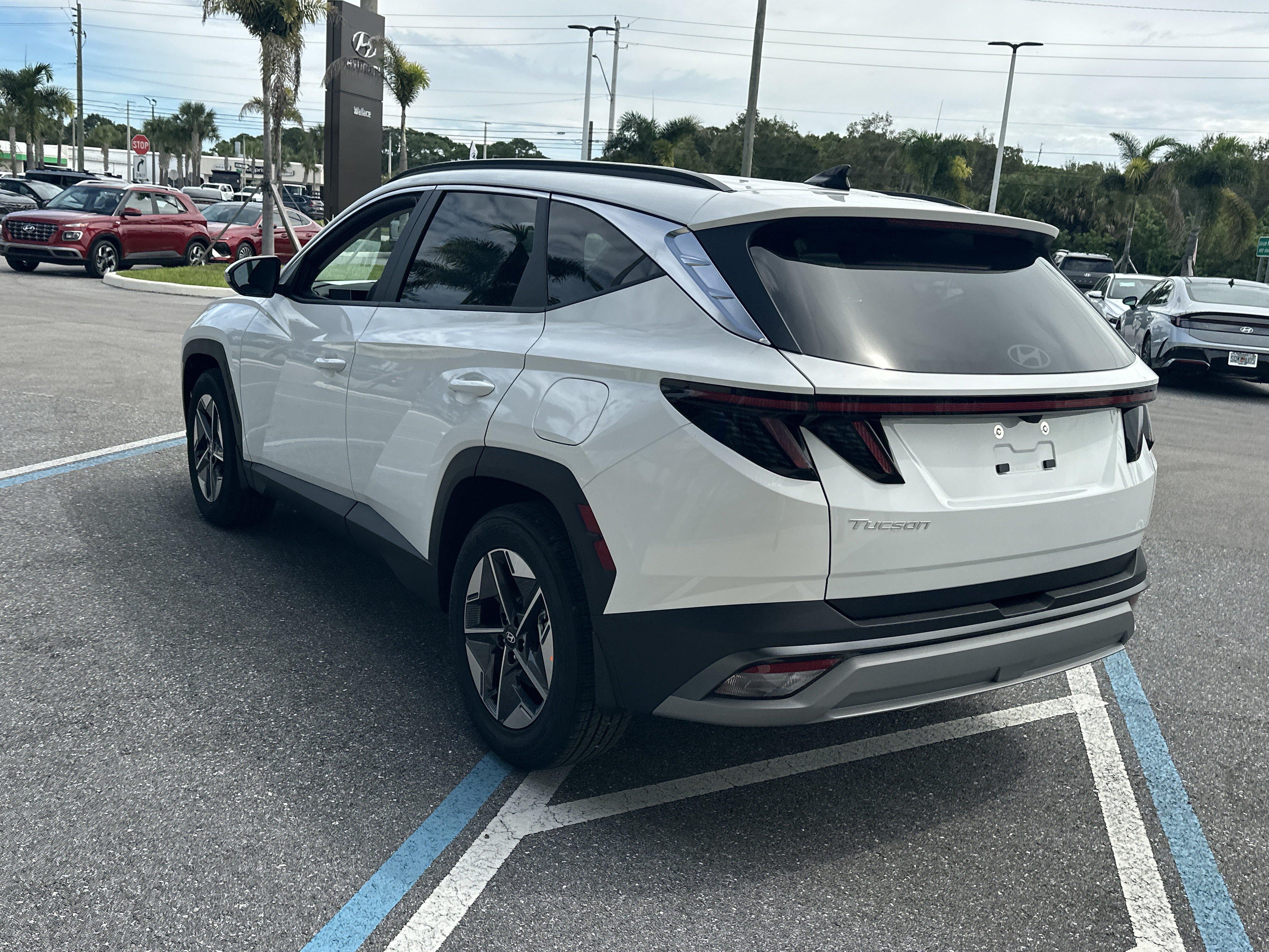2026 Hyundai TUCSON SEL Premium FWD