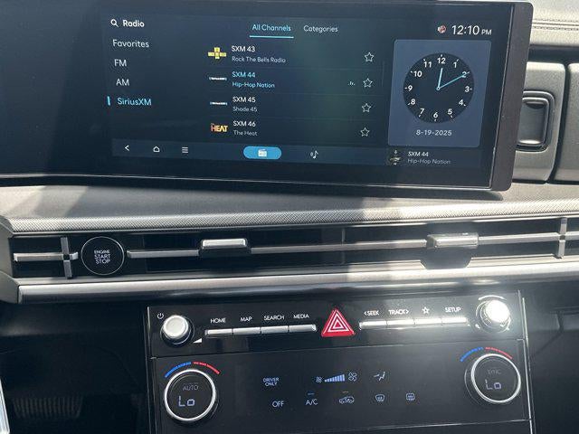 2026 Hyundai SANTA FE HYBRID SE