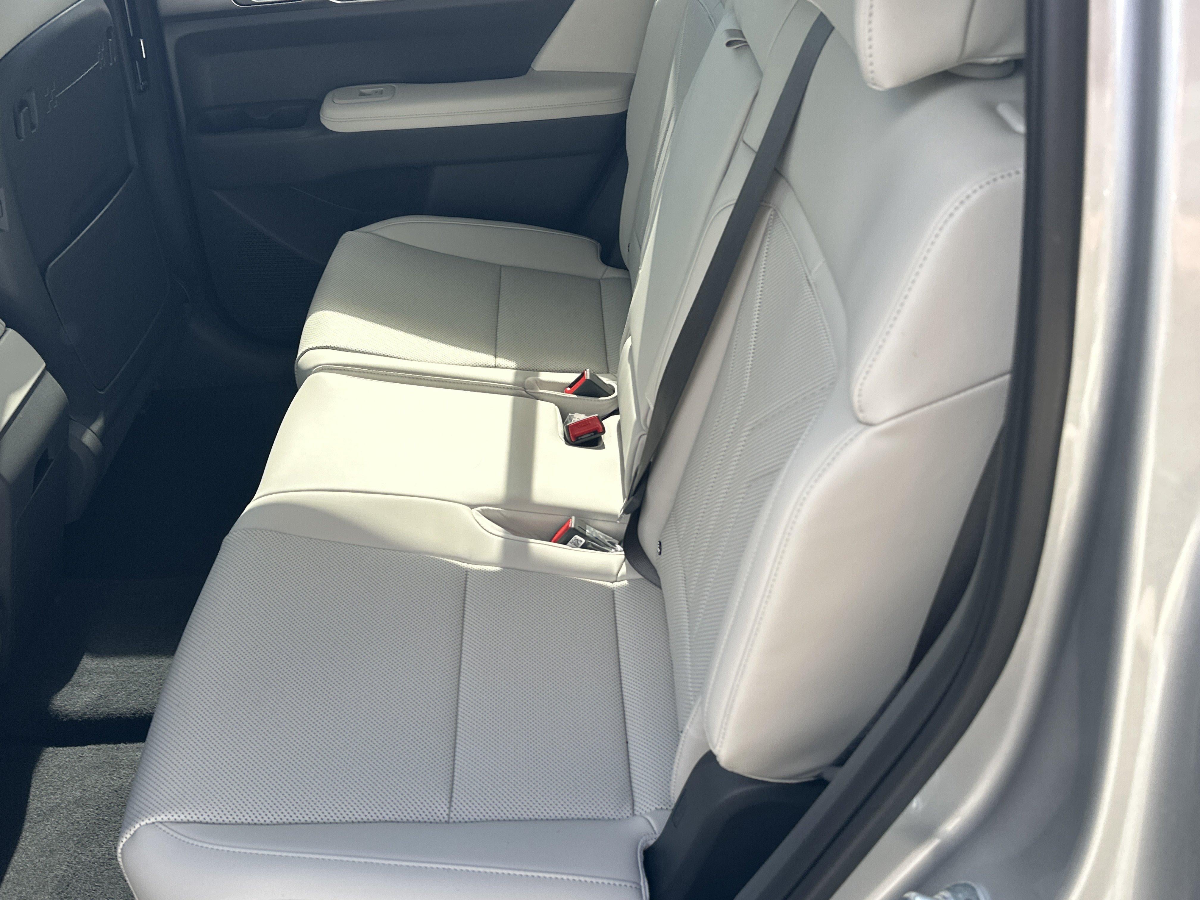 2027 Hyundai SANTA FE HYBRID SEL