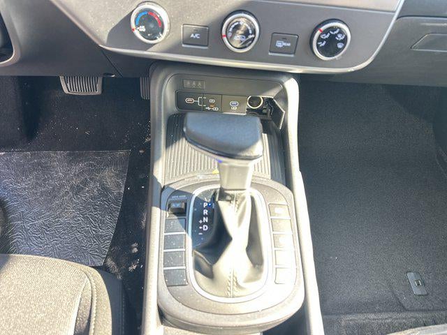 2026 Hyundai KONA SE FWD