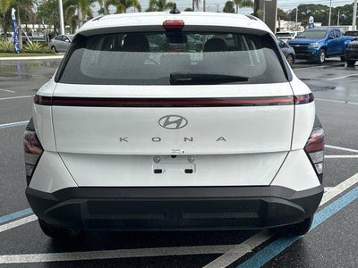 2026 Hyundai KONA SE FWD