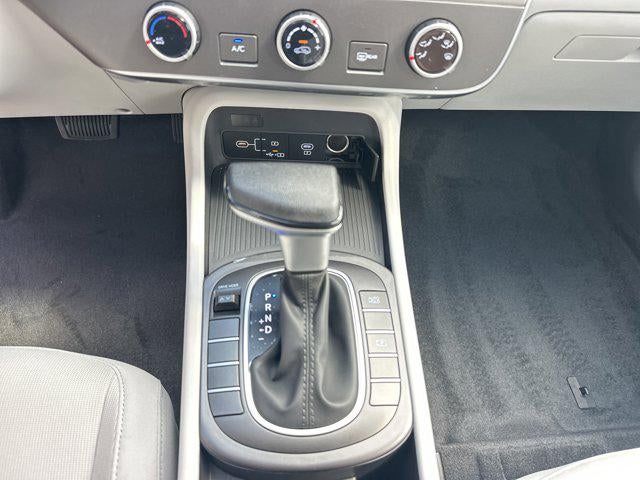 2026 Hyundai KONA SE FWD