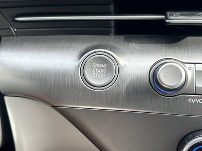 2026 Hyundai KONA SE FWD