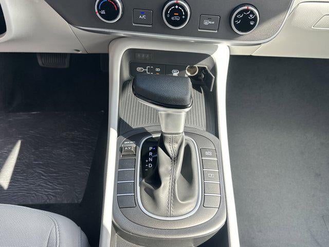 2026 Hyundai KONA SE FWD