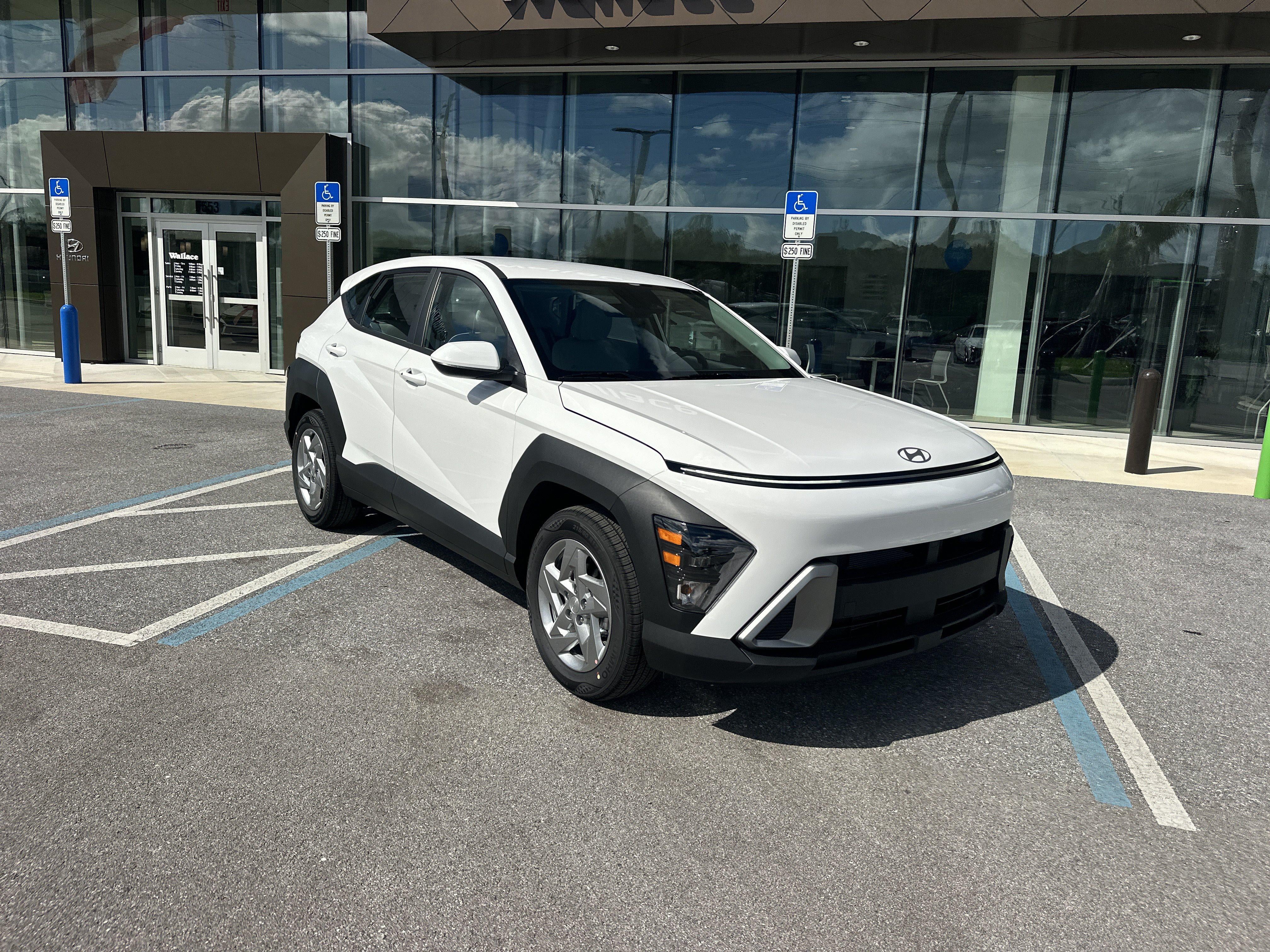 2027 Hyundai KONA SE FWD