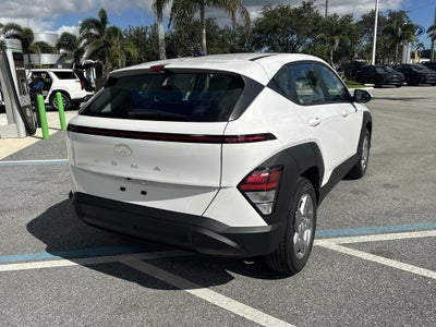 2027 Hyundai KONA SE FWD