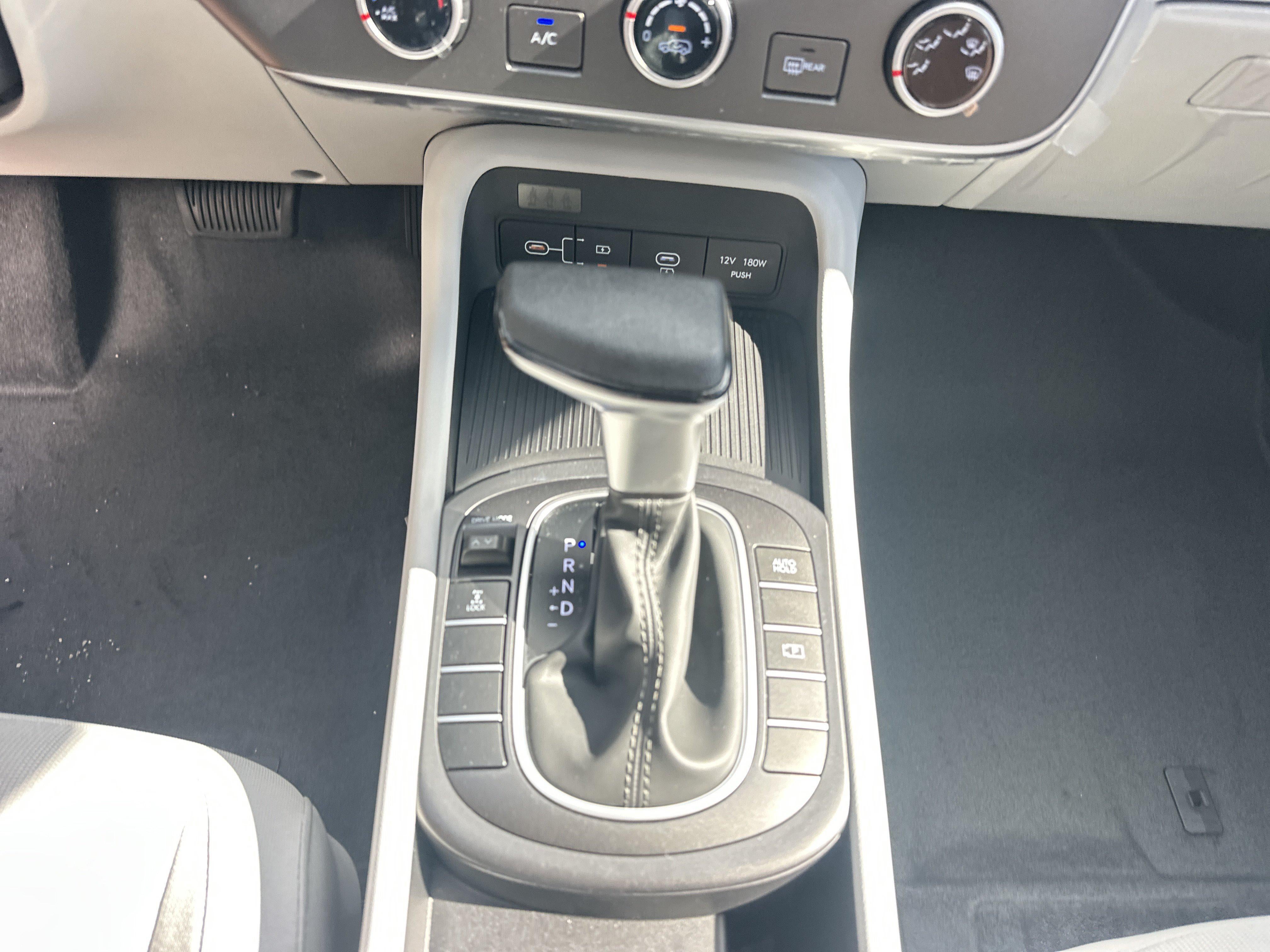 2027 Hyundai KONA SE AWD