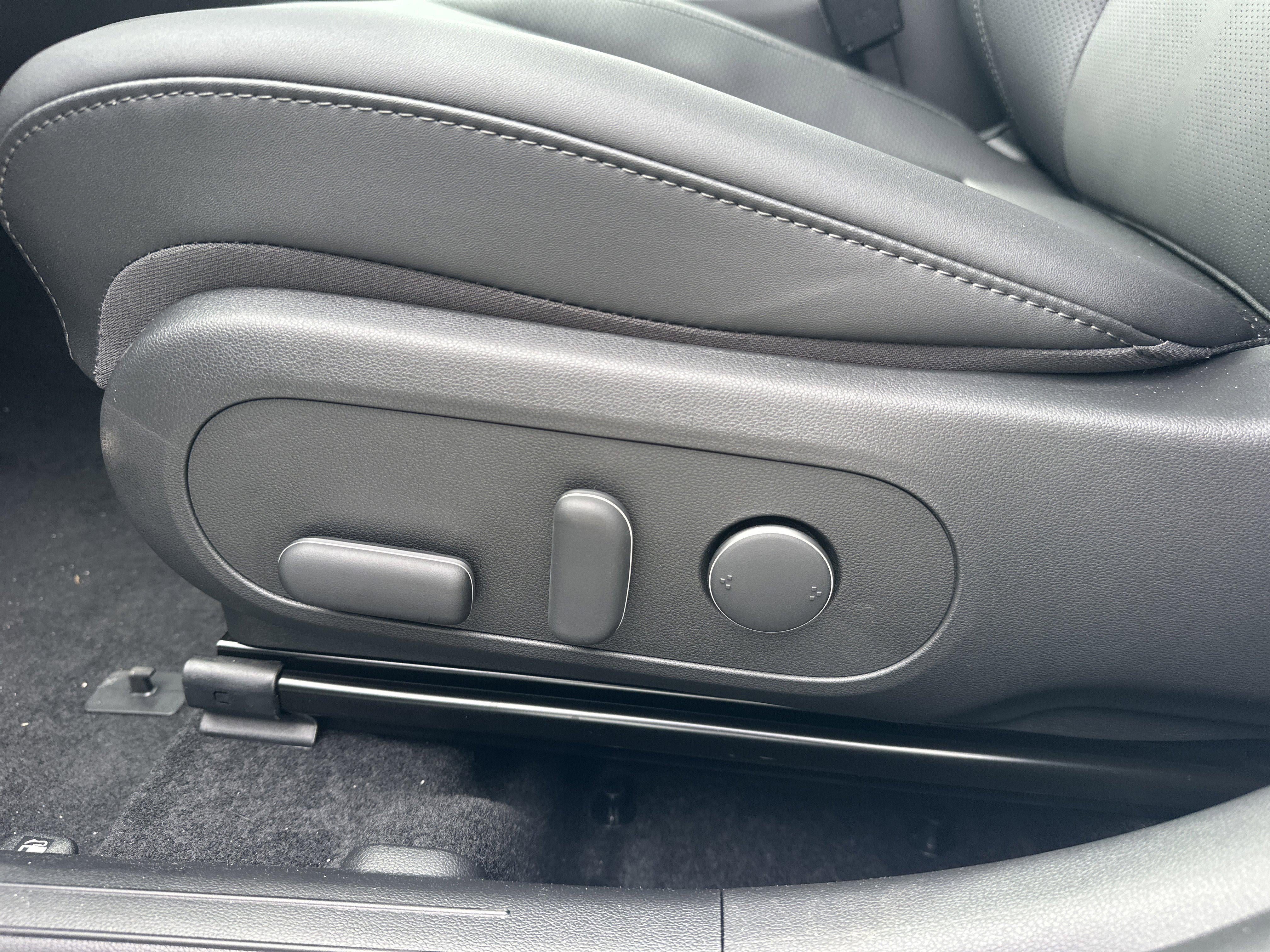 2026 Hyundai KONA SEL Premium FWD