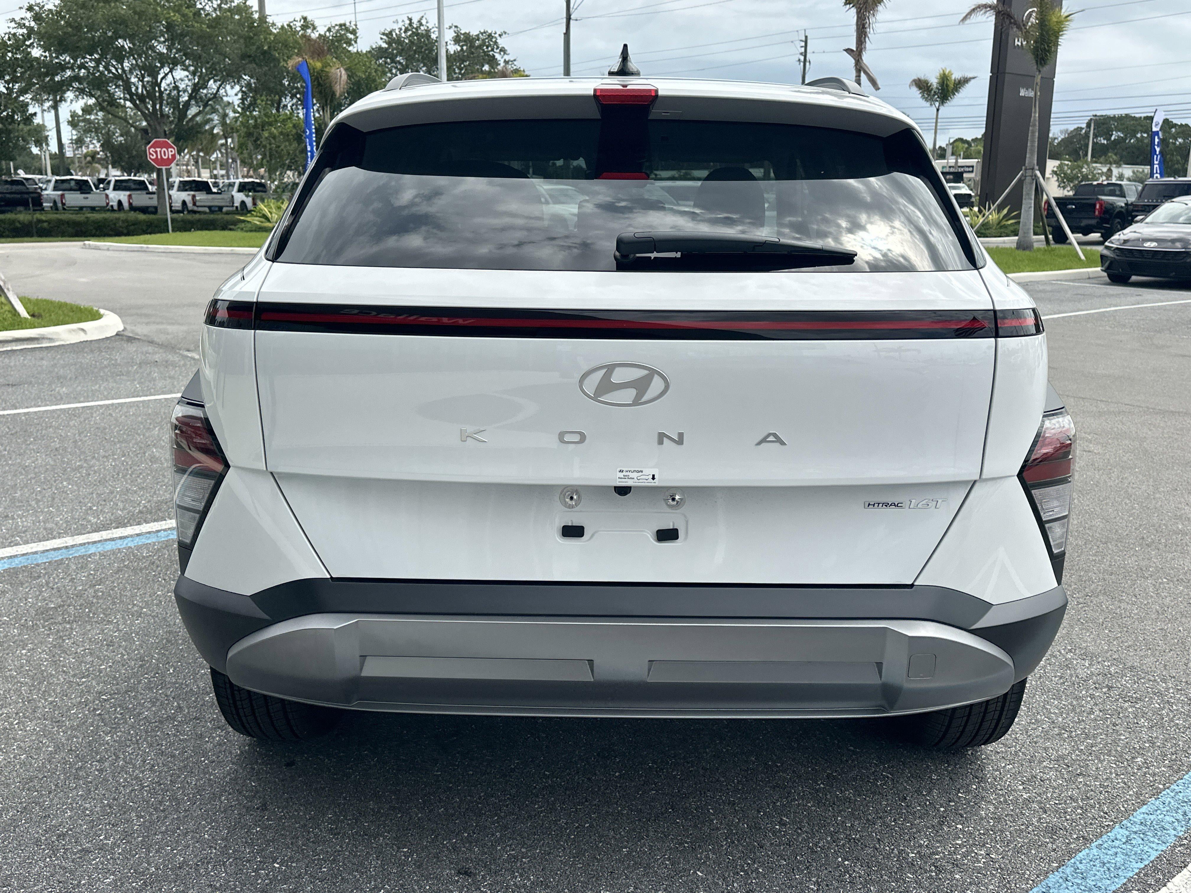 2026 Hyundai KONA SEL Premium AWD