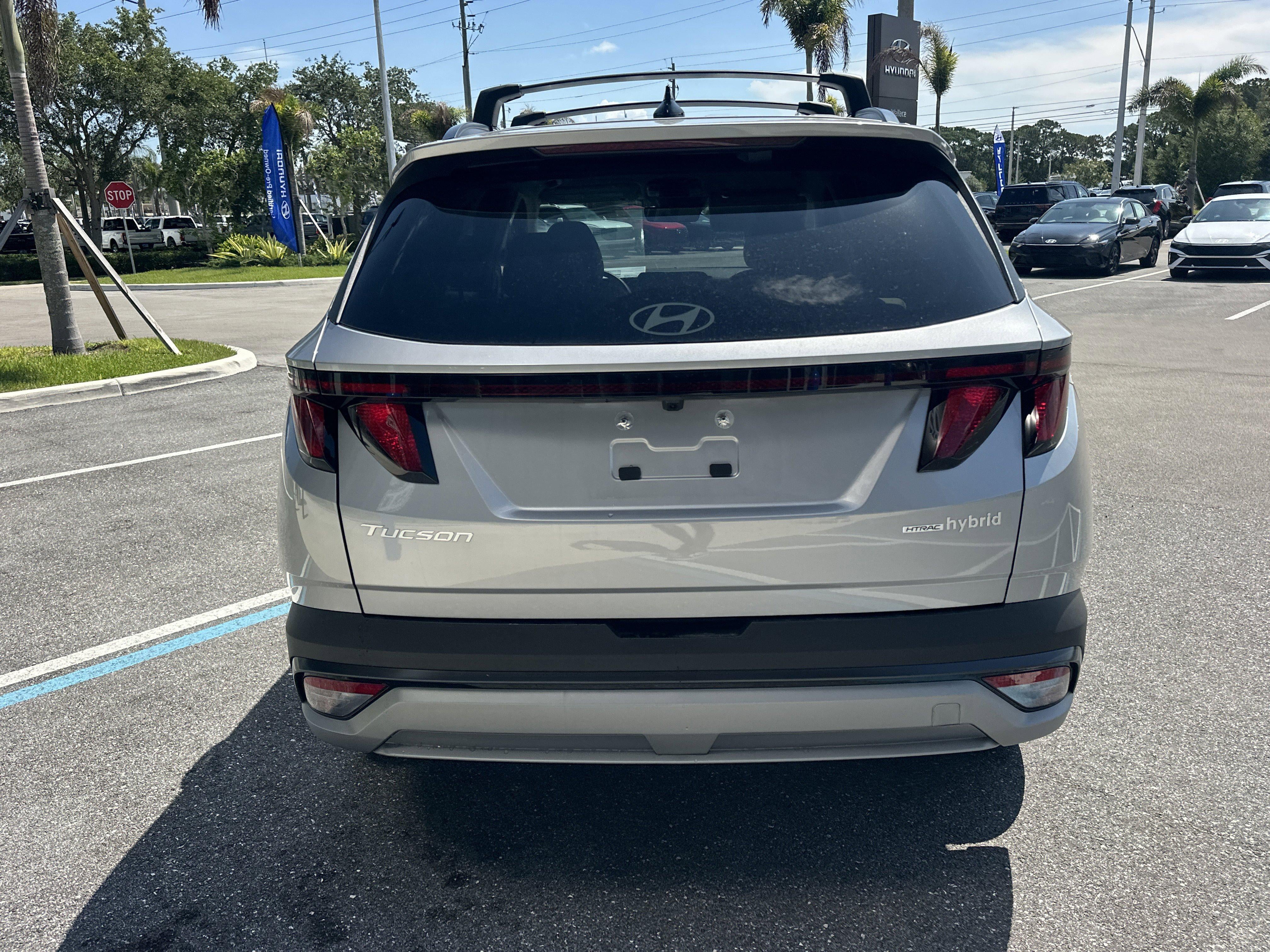 2026 Hyundai TUCSON HYBRID SEL AWD