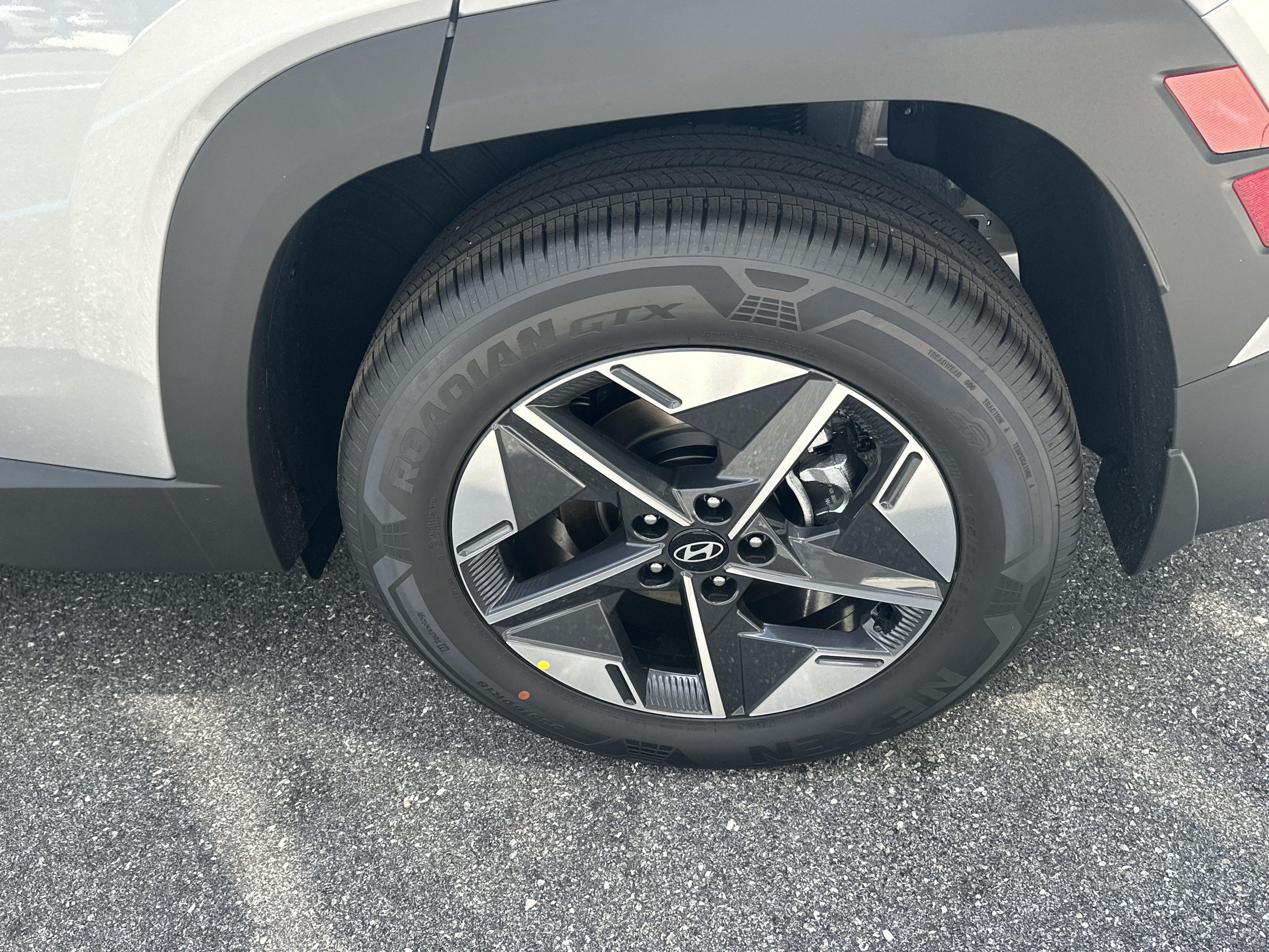 2026 Hyundai TUCSON HYBRID SEL AWD