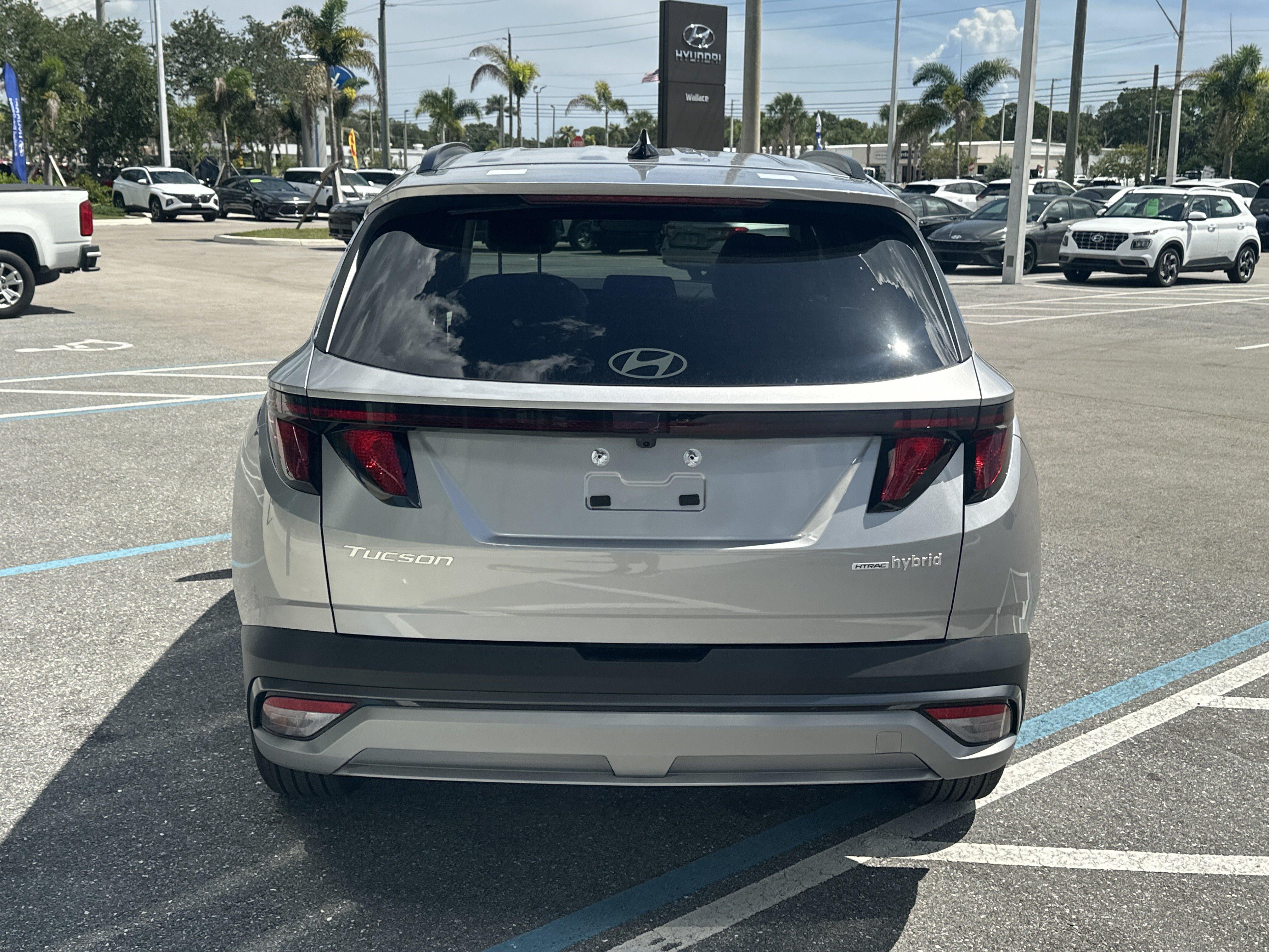 2026 Hyundai TUCSON HYBRID SEL AWD
