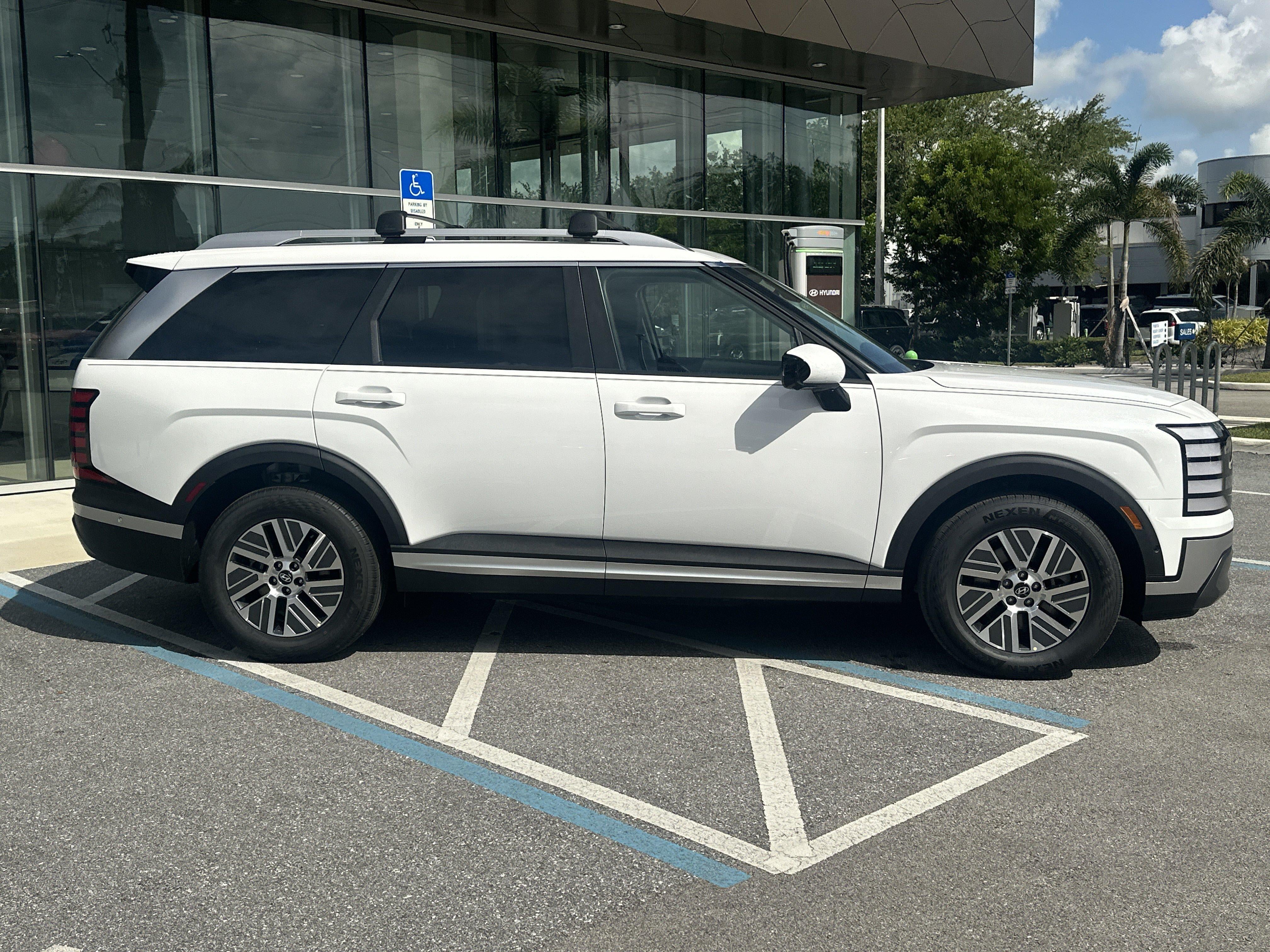 2026 Hyundai PALISADE HYBRID Blue SEL Premium 8P