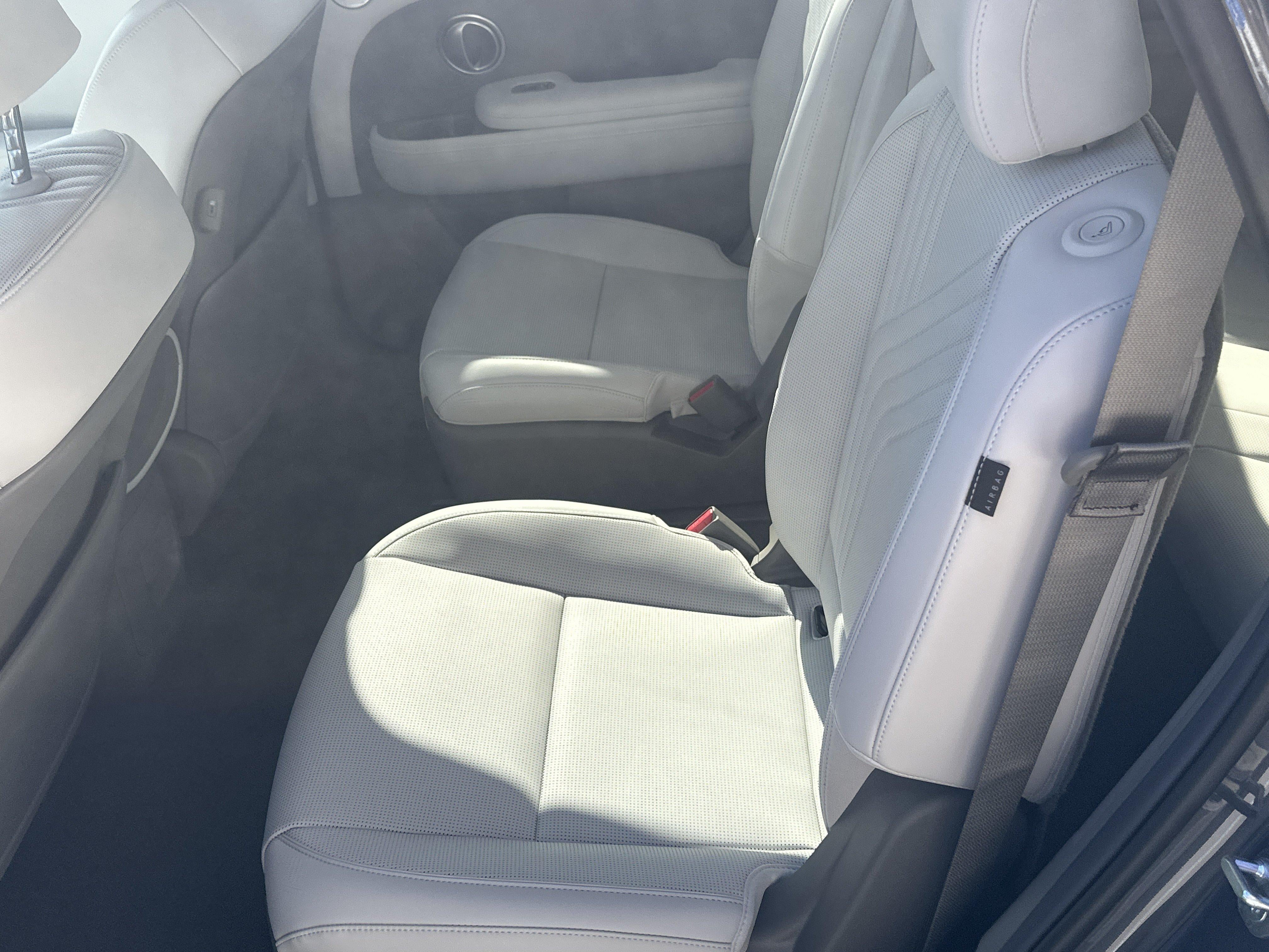 2027 Hyundai PALISADE HYBRID Blue SEL 7P