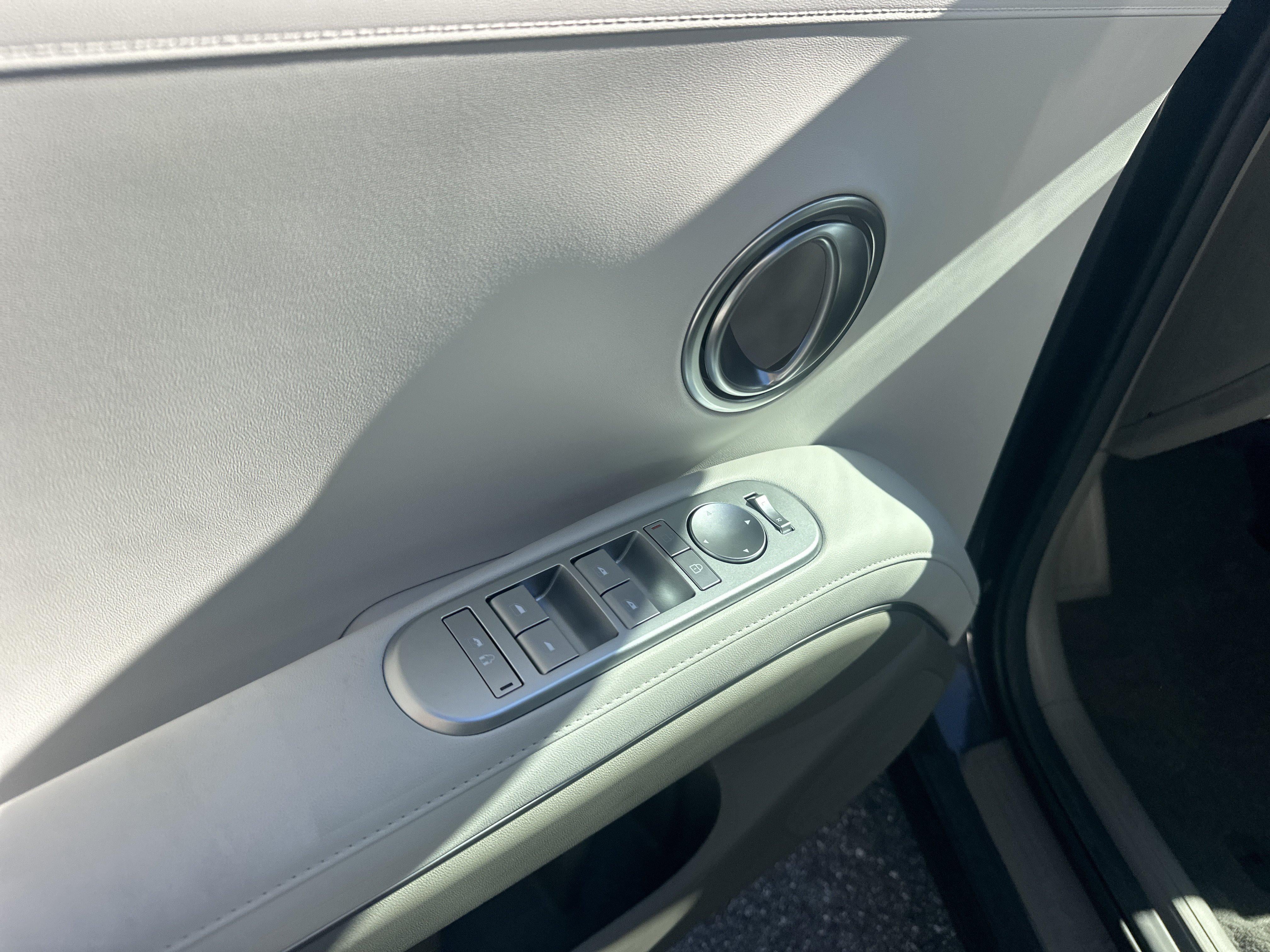 2027 Hyundai PALISADE HYBRID Blue SEL 7P