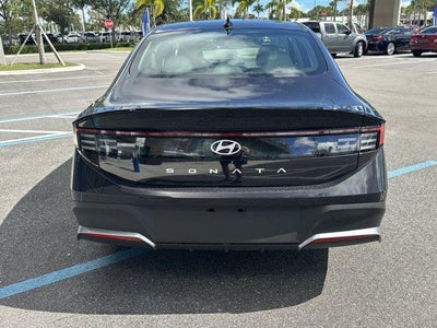 2025 Hyundai SONATA SE