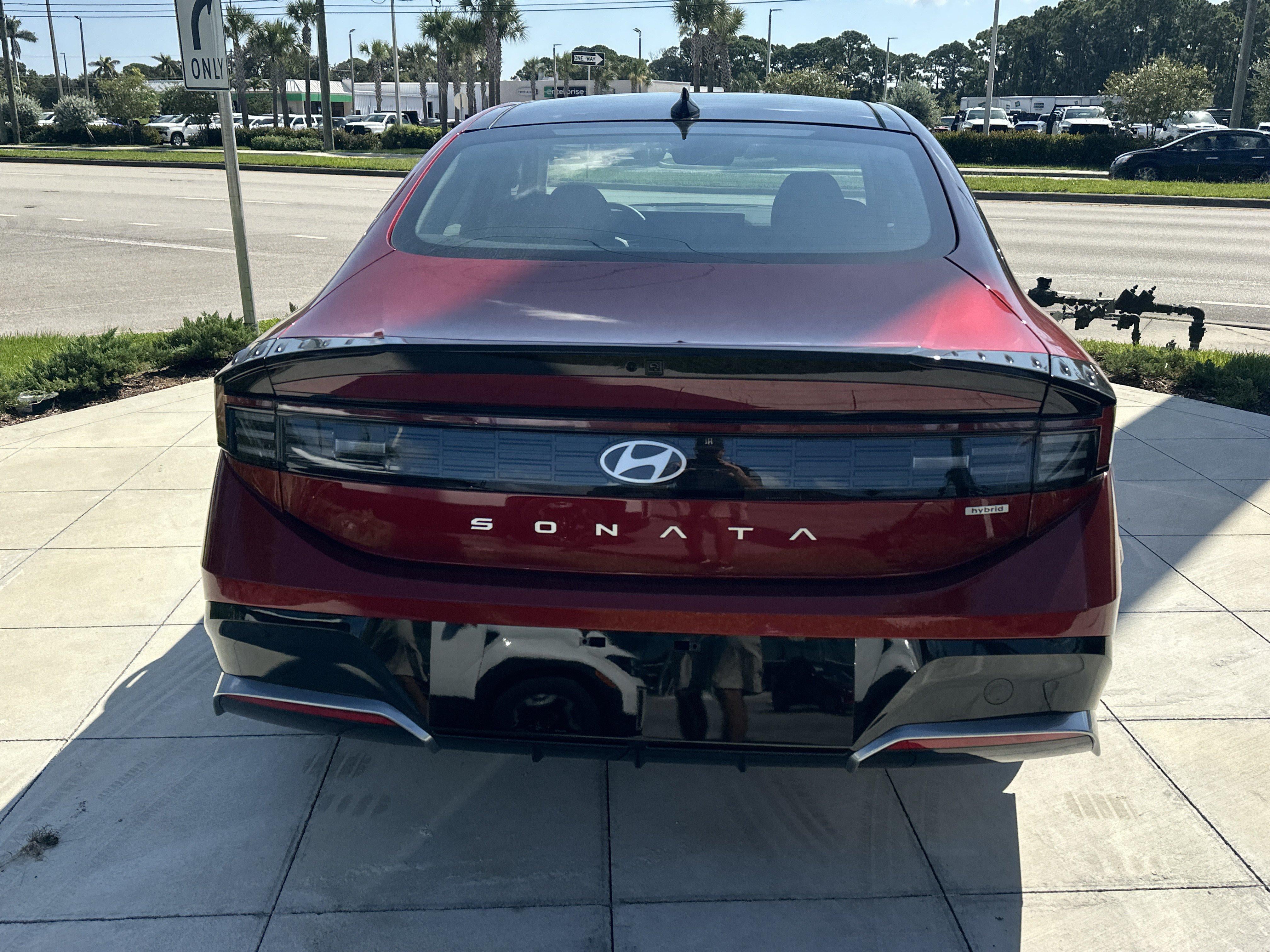 2026 Hyundai SONATA HYBRID SEL
