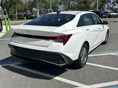 2026 Hyundai ELANTRA SE