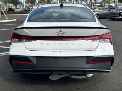 2025 Hyundai ELANTRA HYBRID SEL Sport