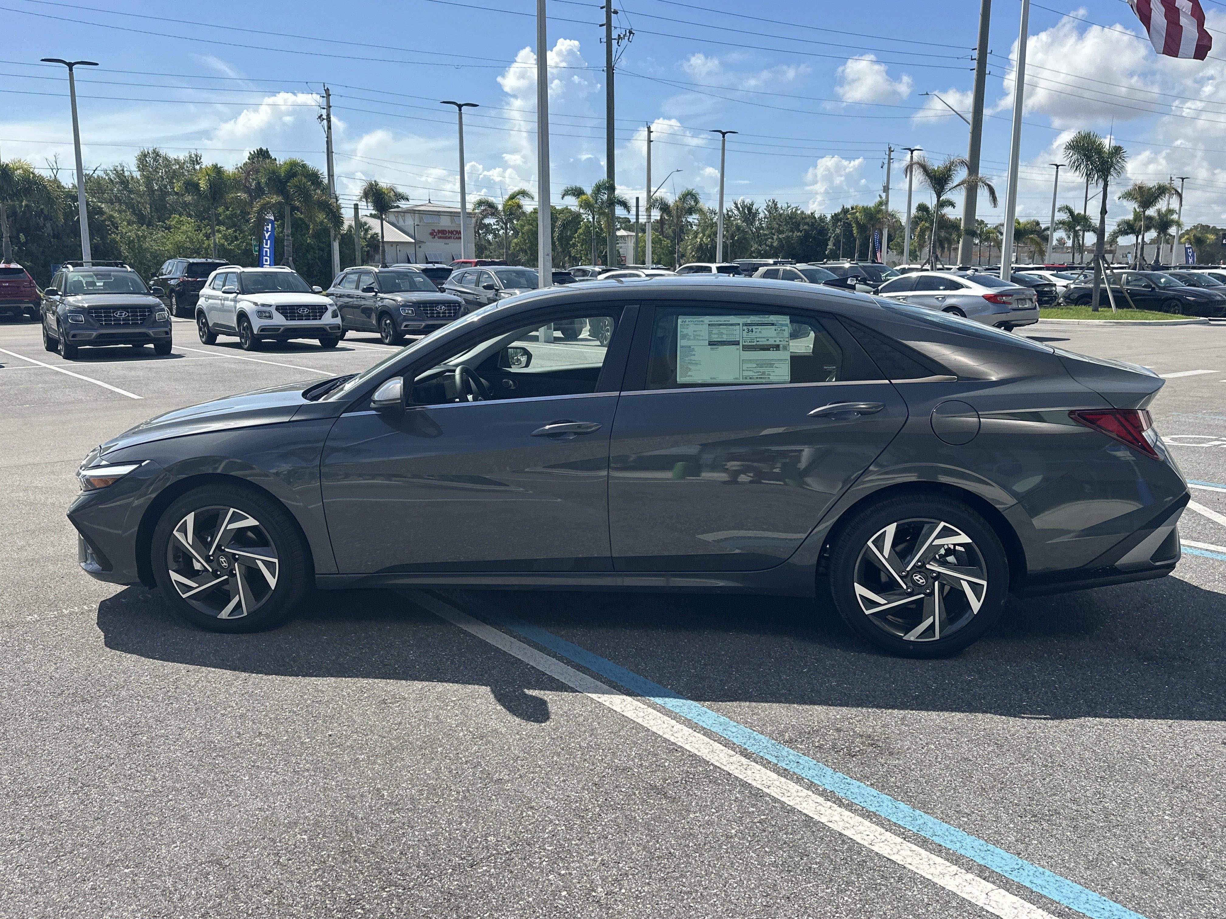 2026 Hyundai ELANTRA Limited